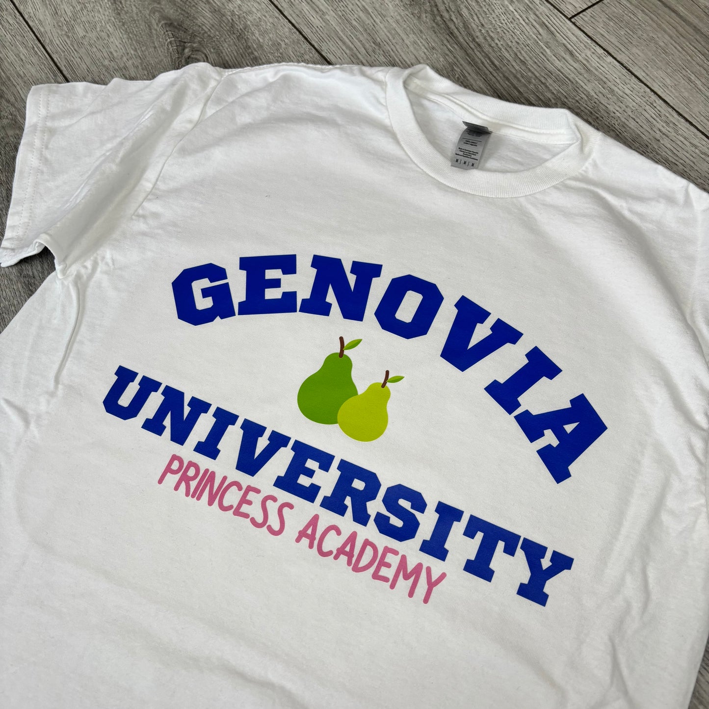 GENOVIA UNIVERSITY PRINTED T-SHIRT