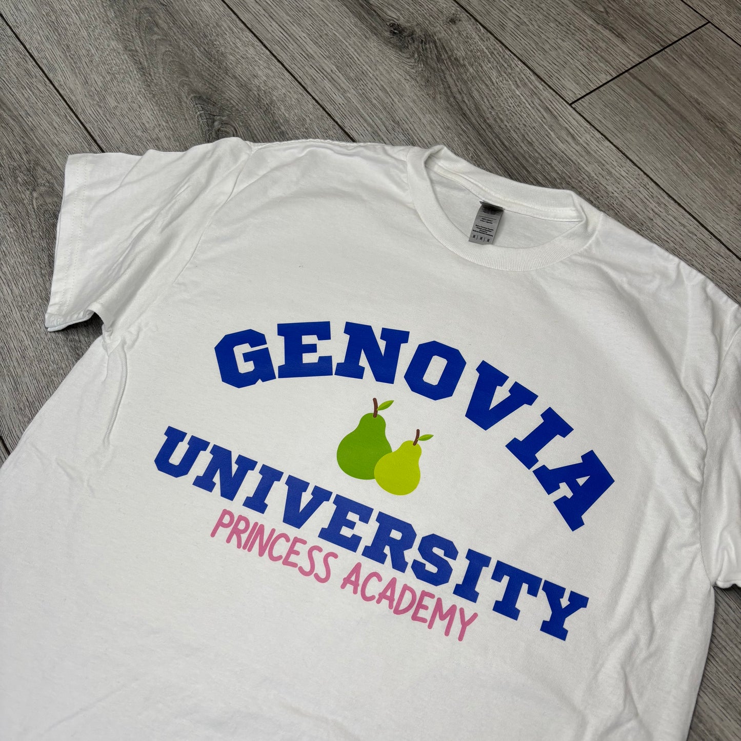 GENOVIA UNIVERSITY PRINTED T-SHIRT