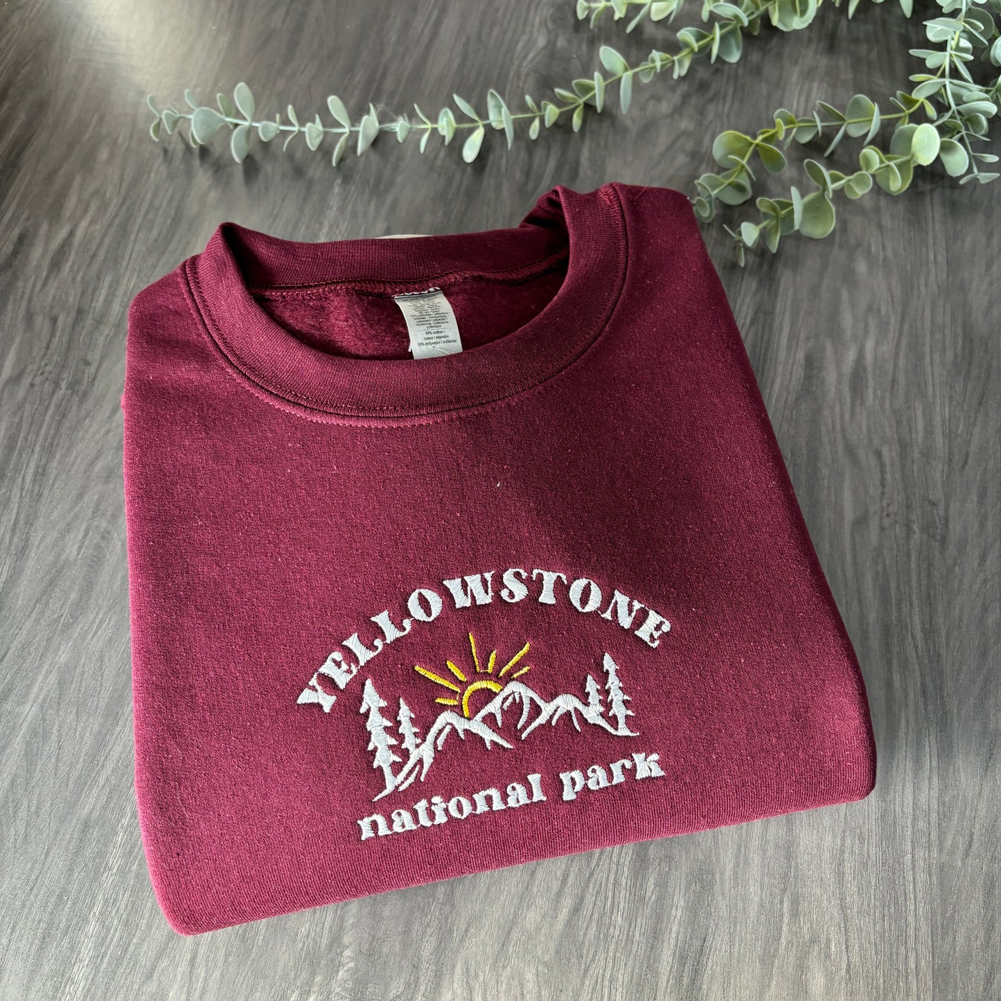 YELLOWSTONE EMBROIDERED SWEATSHIRT