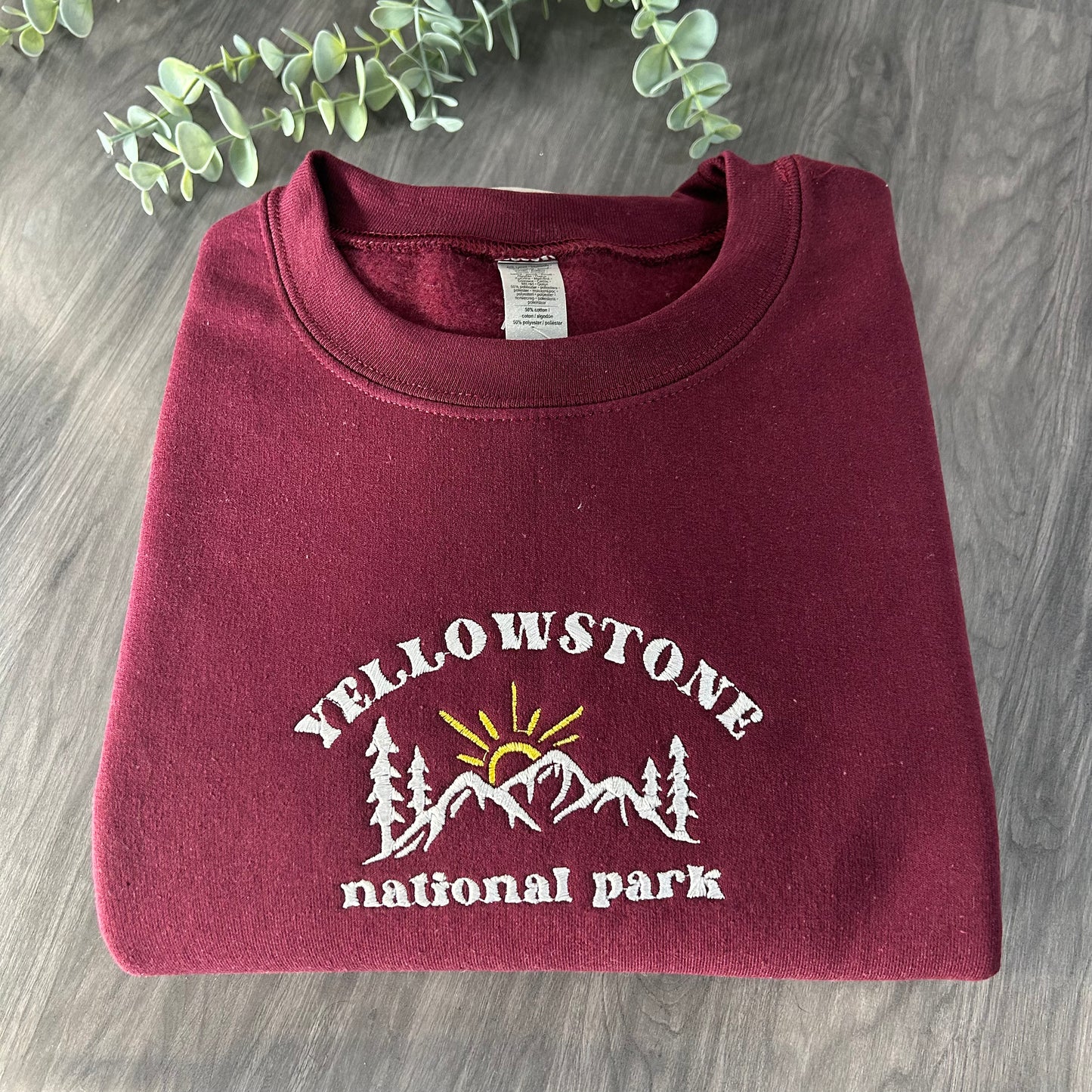YELLOWSTONE EMBROIDERED SWEATSHIRT