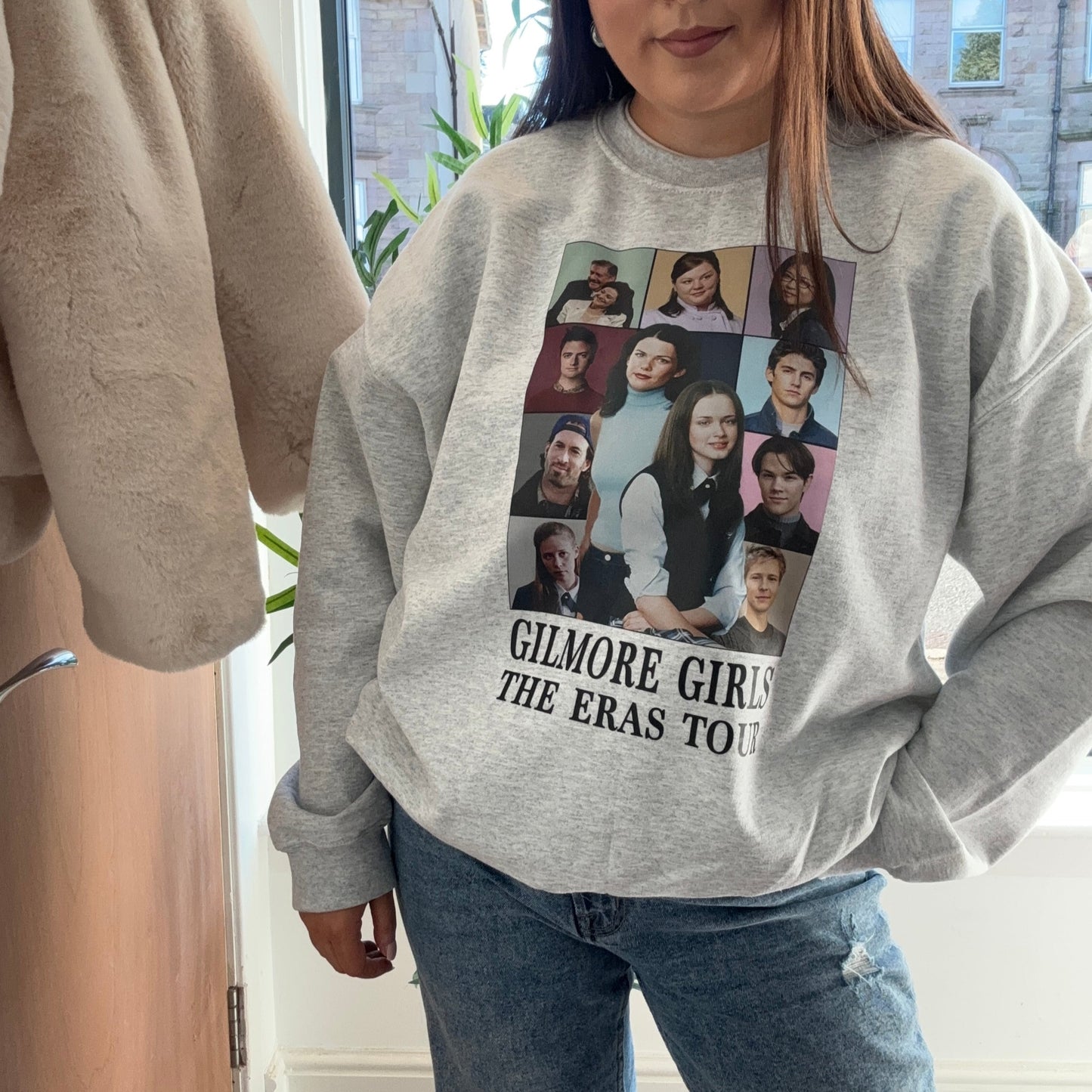 GIRLMORE ERAS PRINTED T-SHIRT/SWEATSHIRT