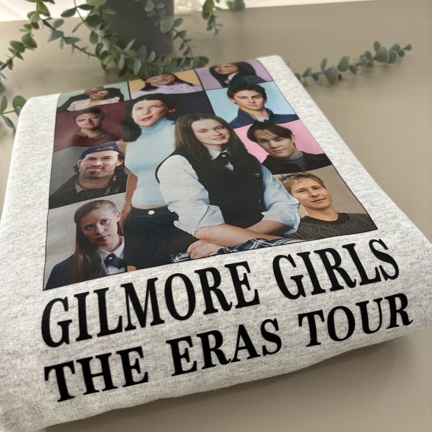 GIRLMORE ERAS PRINTED T-SHIRT/SWEATSHIRT