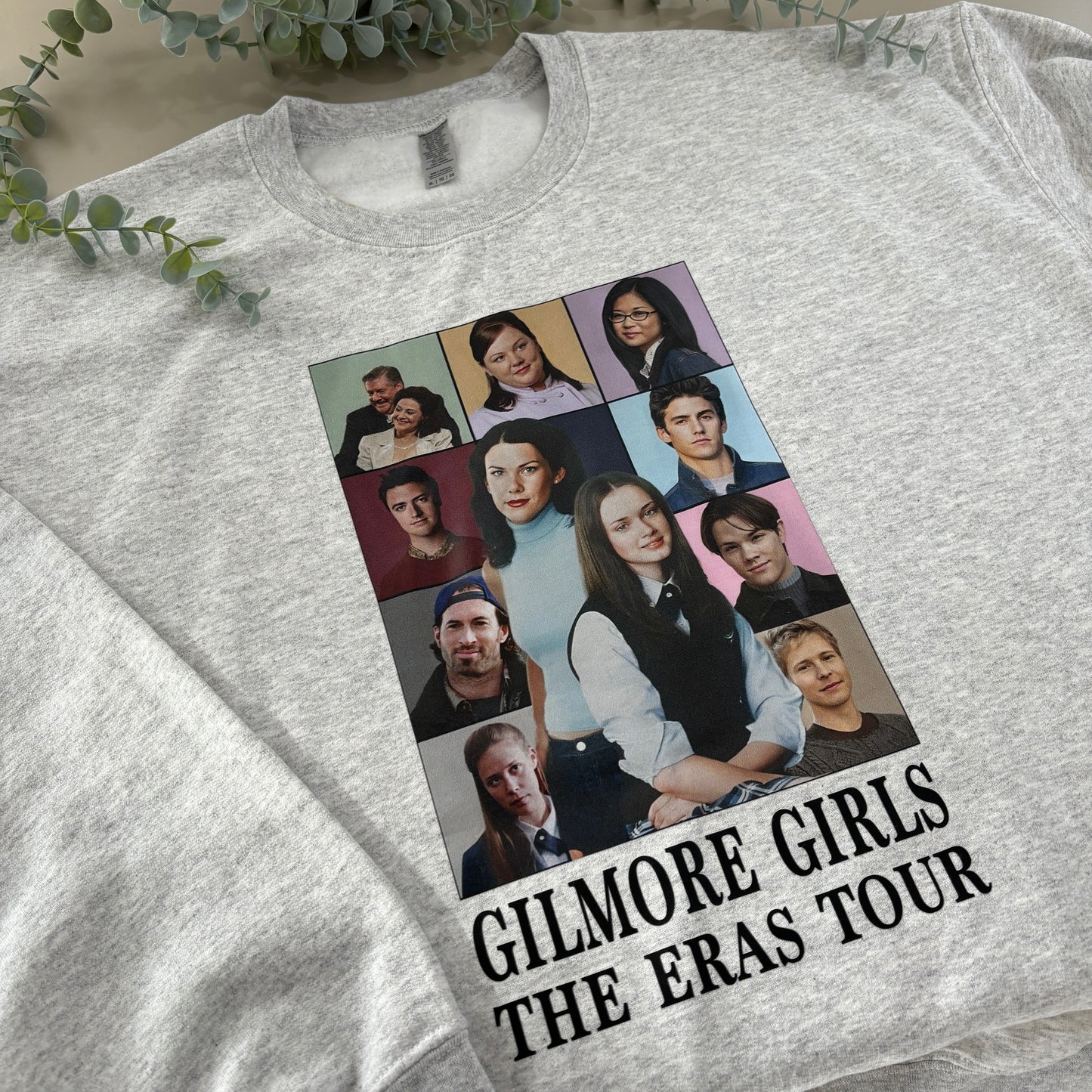 GIRLMORE ERAS PRINTED T-SHIRT/SWEATSHIRT