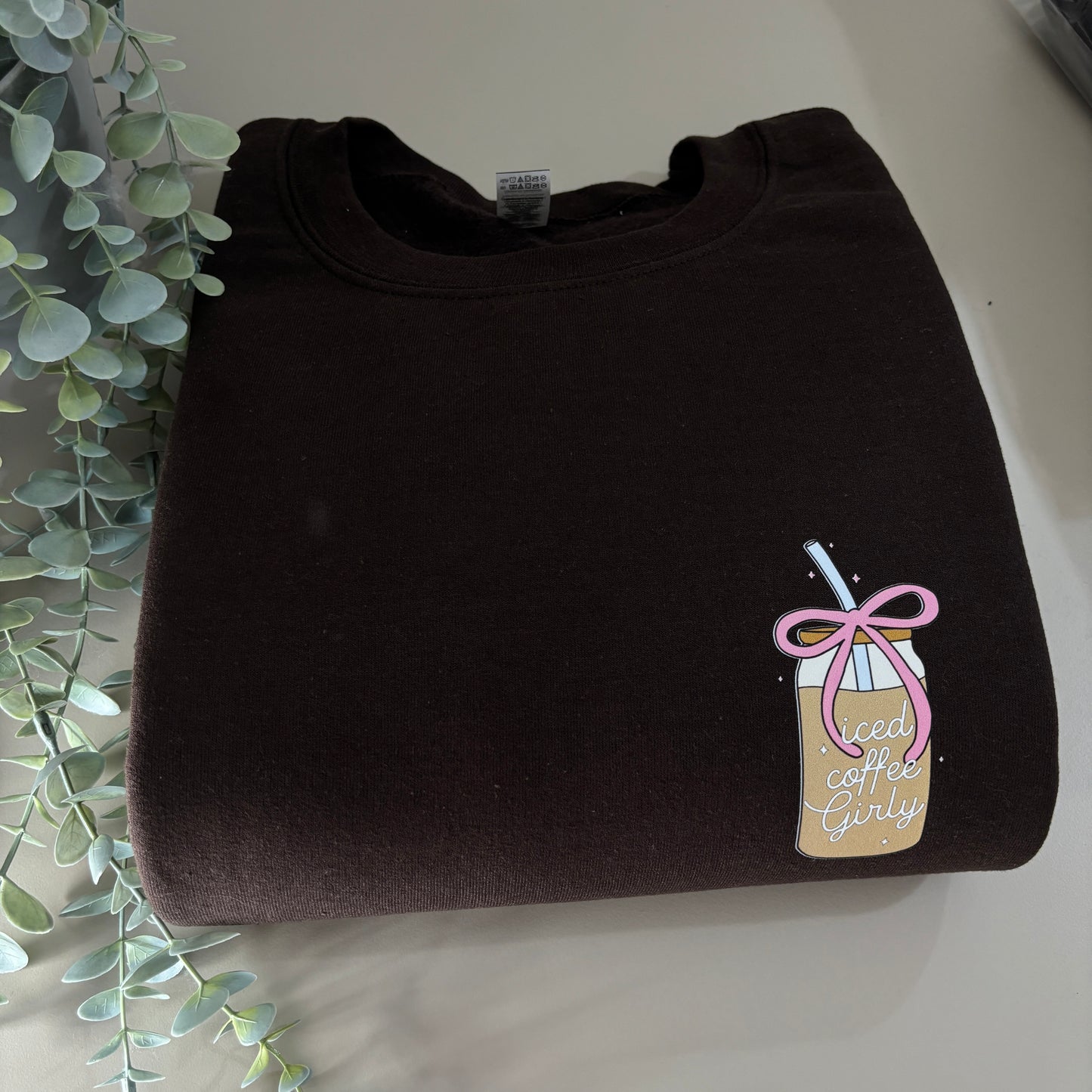 ICED COFFEE GIRLIE PRINTED T-SHIRT/SWEATSHIRT