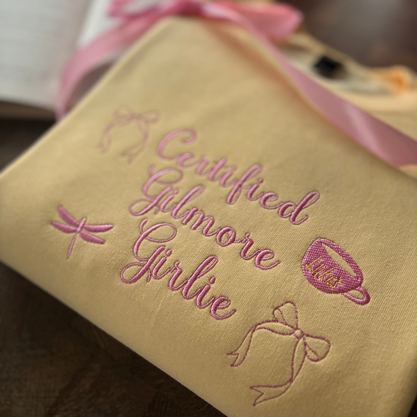 CERTIFIED GILMORE GIRLIE EMBROIDERED SWEATSHIRT
