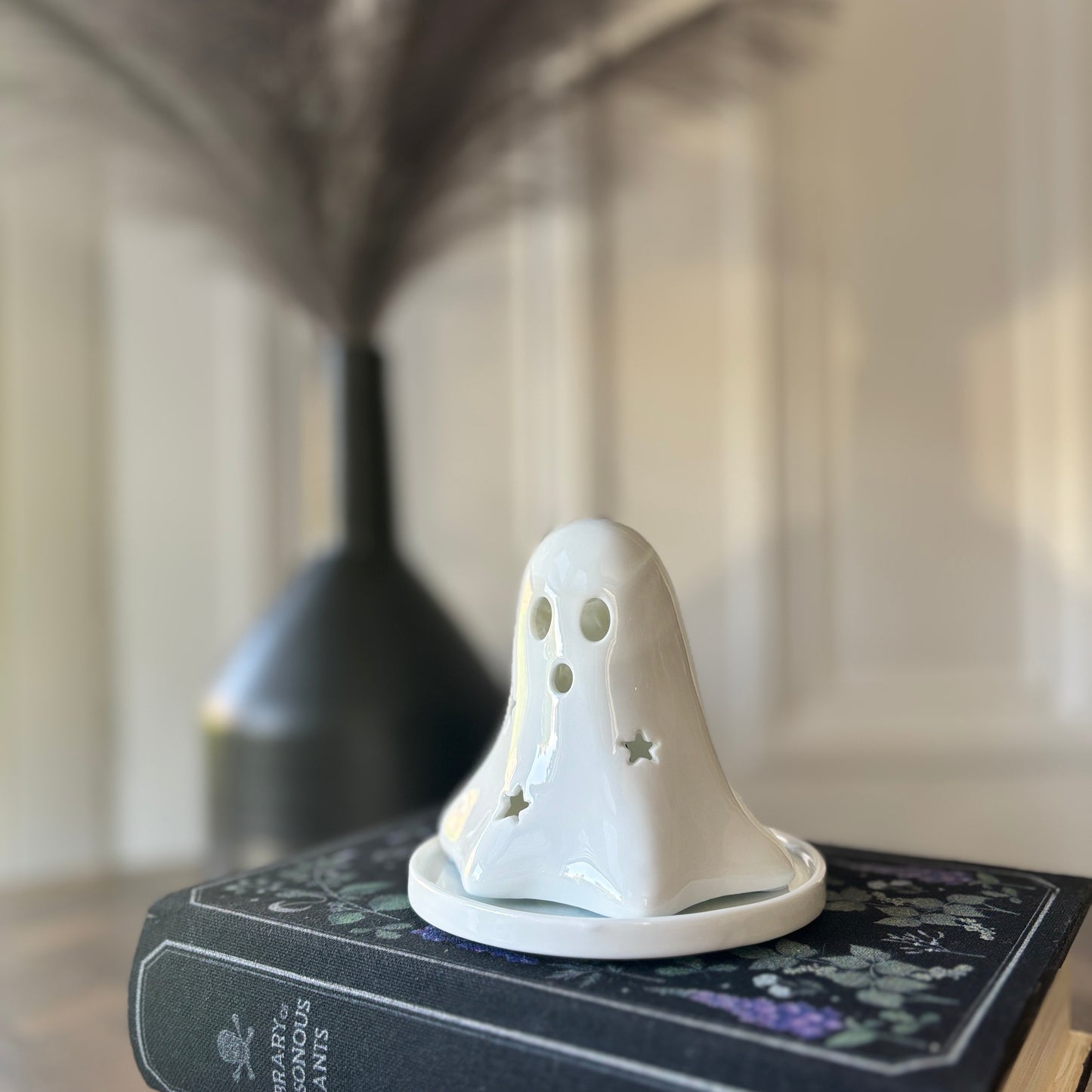 FRIENDLY GHOST TEA LIGHT HOLDER/ INCENSE BURNER