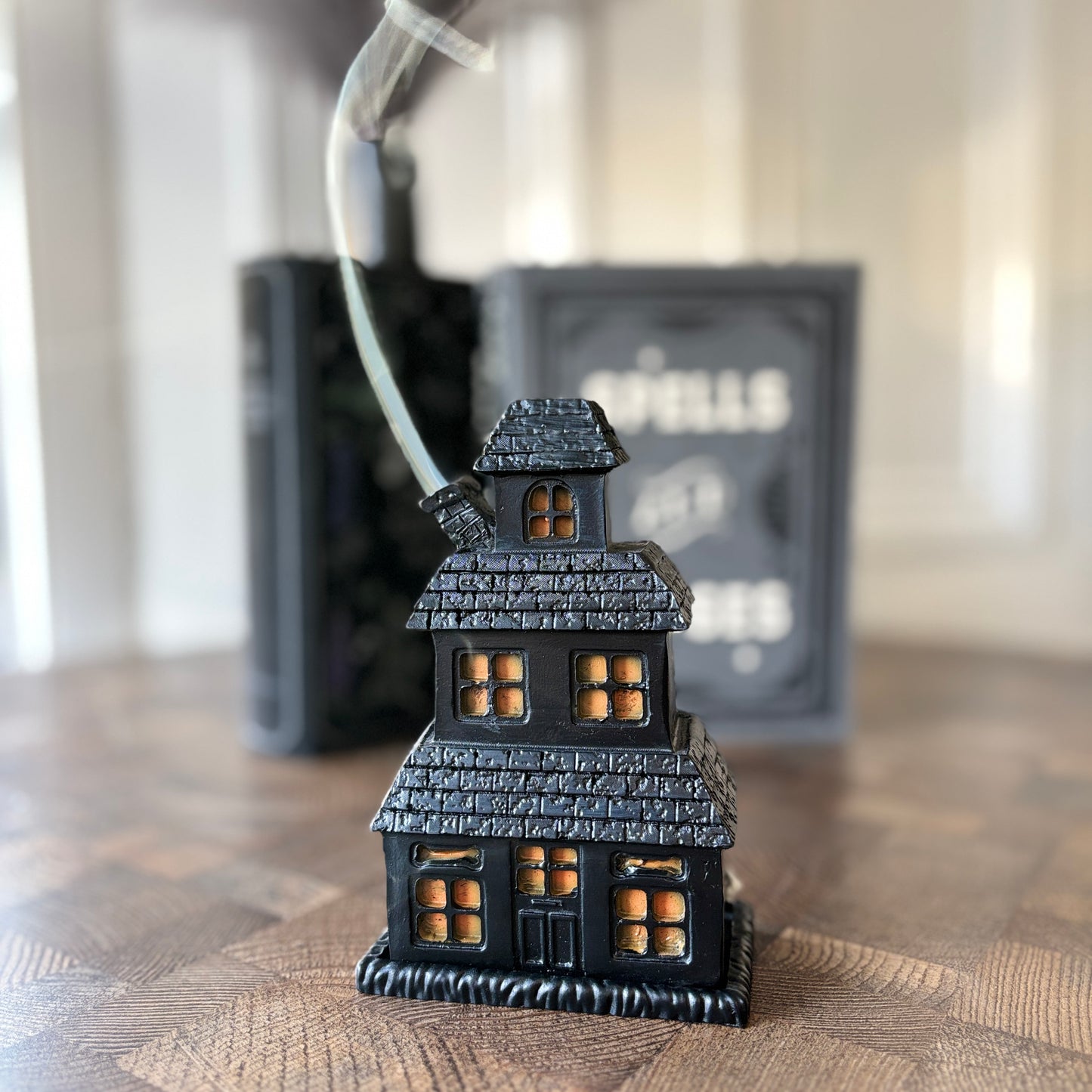 HAUNTED HALLOWEEN HOUSE INCENSE CONE BURNER