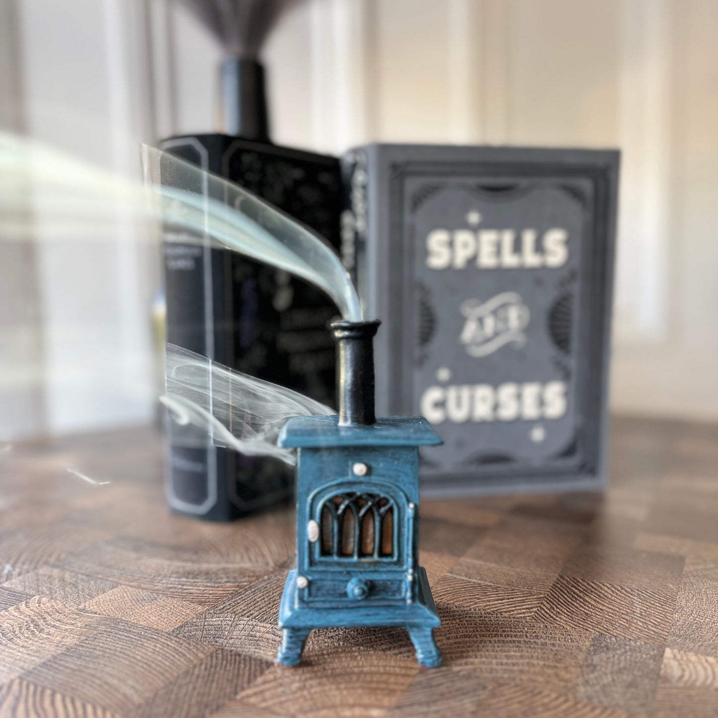 WITCHES STOVE INCENSE CONE BURNER