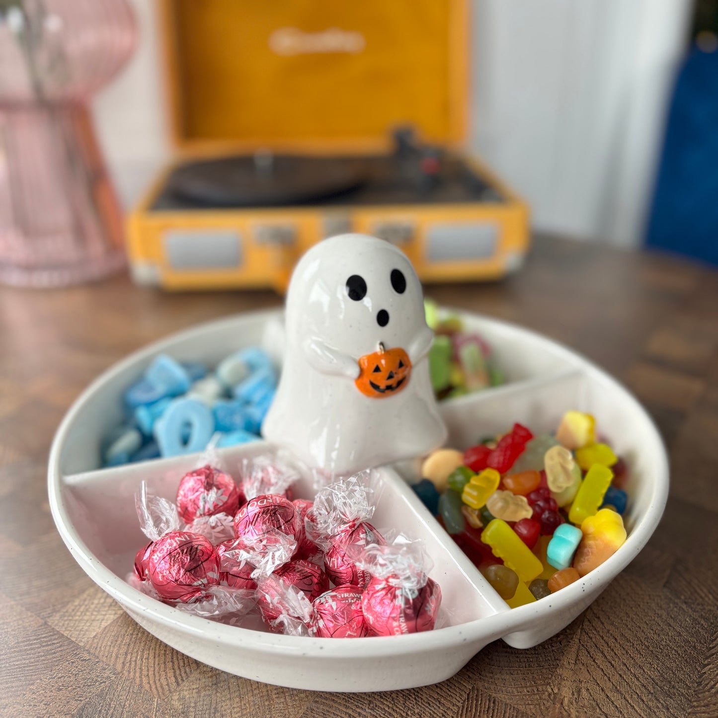 SPOOKY GHOST CERAMIC SNACK DISH