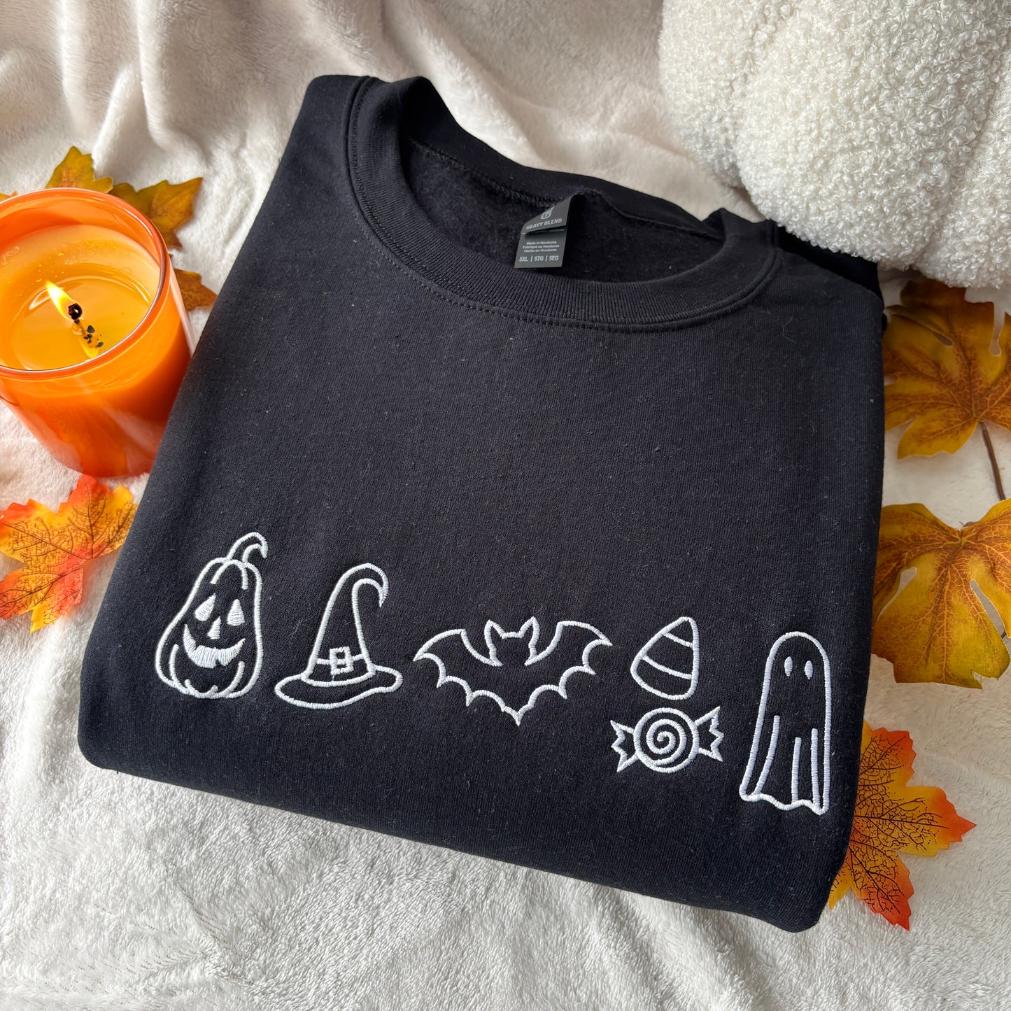 HALLOWEEN ICONS EMBROIDERED SWEATSHIRT