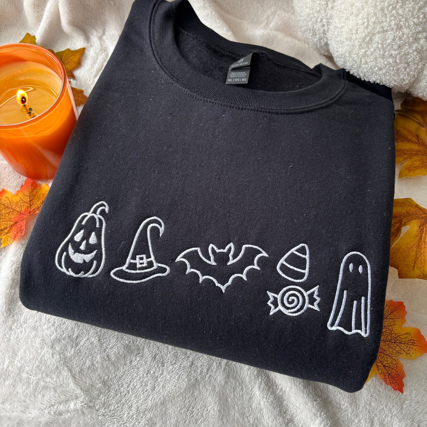 HALLOWEEN ICONS EMBROIDERED SWEATSHIRT