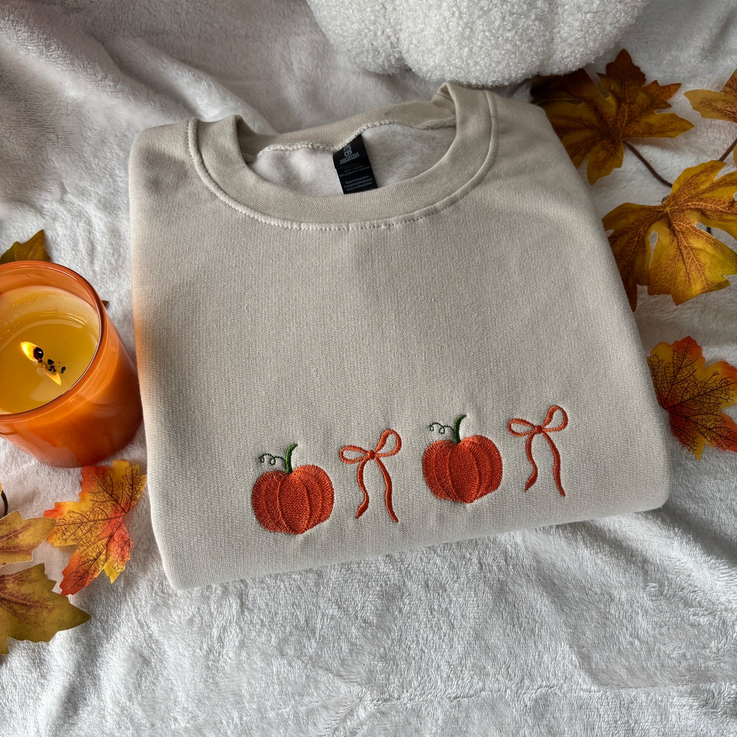 PUMPKINS & BOWS EMBROIDERED SWEATSHIRT