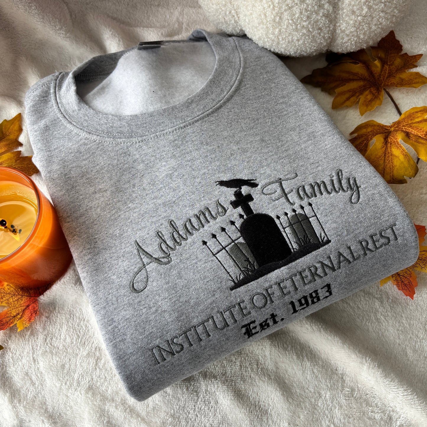 ADDAMS FAMILY EMBROIDERED SWEATSHIRT