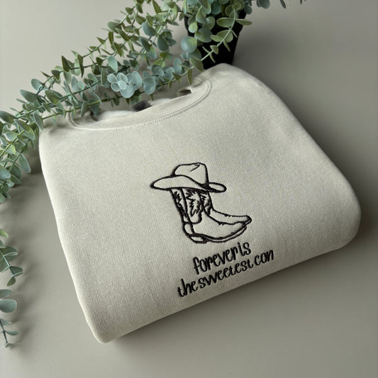SWEETEST CON EMBROIDERED SWEATSHIRT