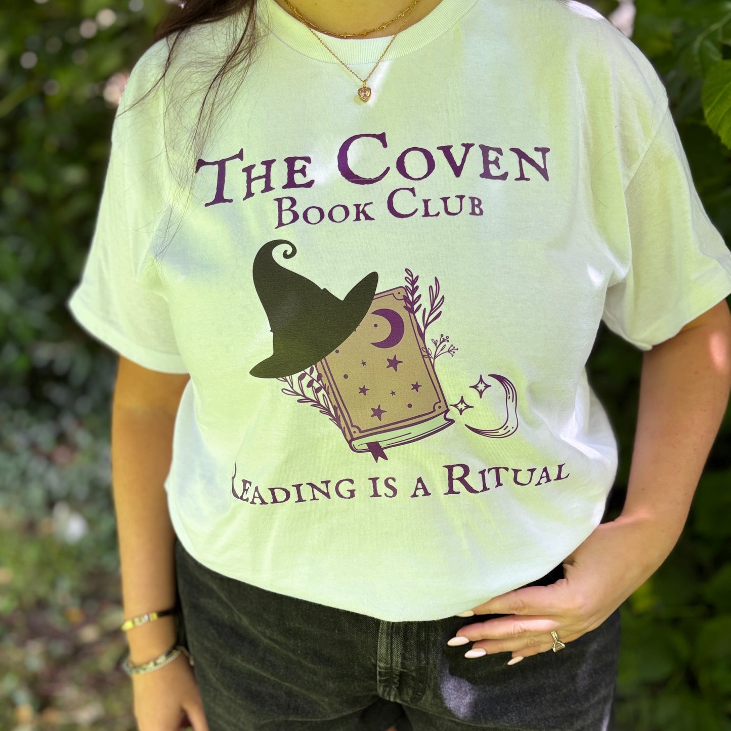 THE COVEN BOOKCLUB PRINTED T-SHIRT/ SWEATSHIRT