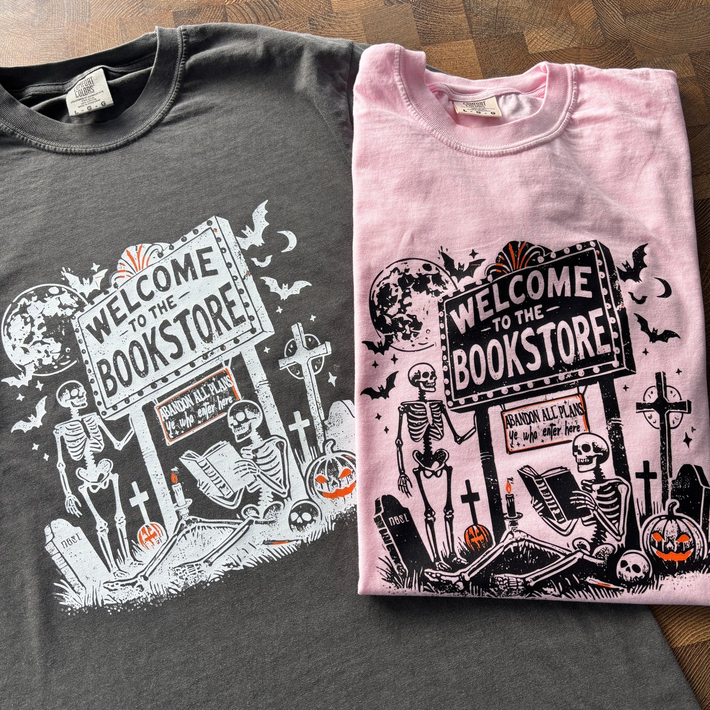HAUNTED BOOKSTORE PRINTED T-SHIRT 👻