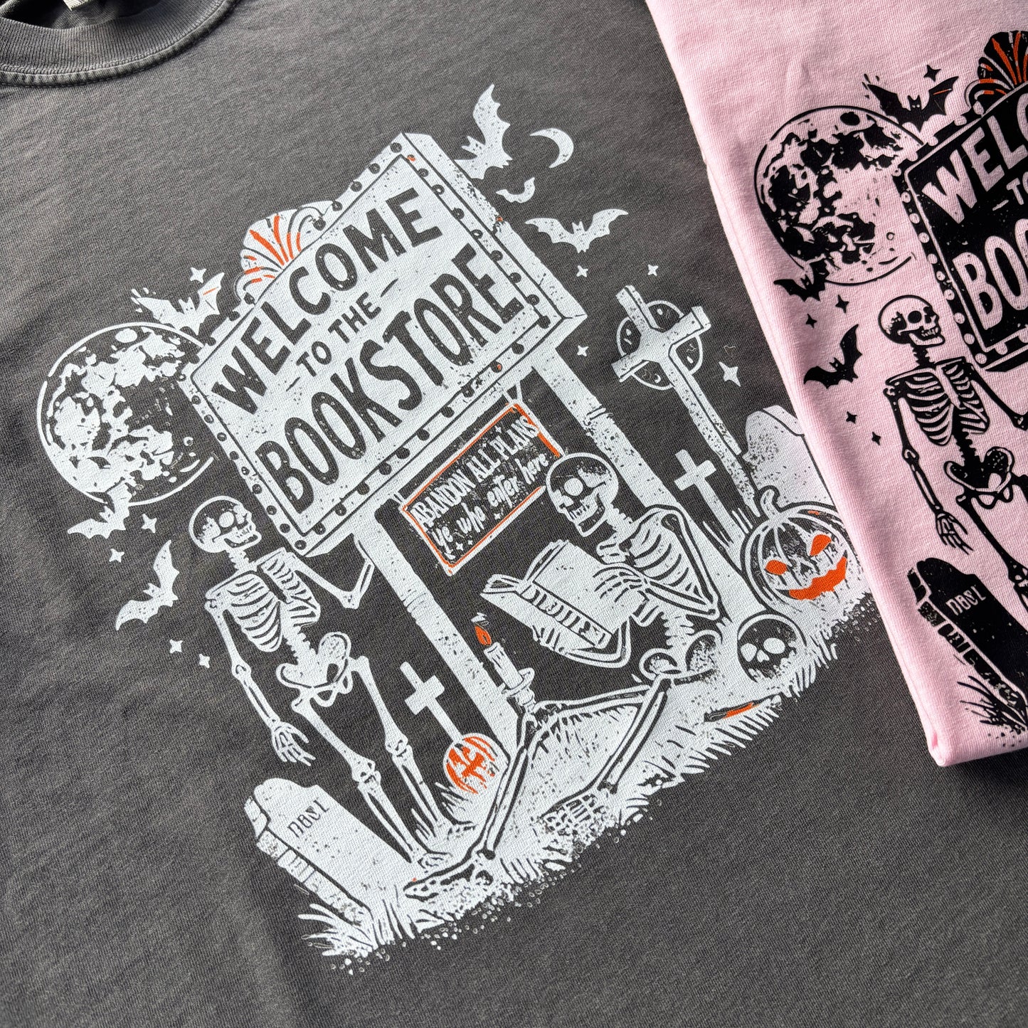 HAUNTED BOOKSTORE PRINTED T-SHIRT 👻