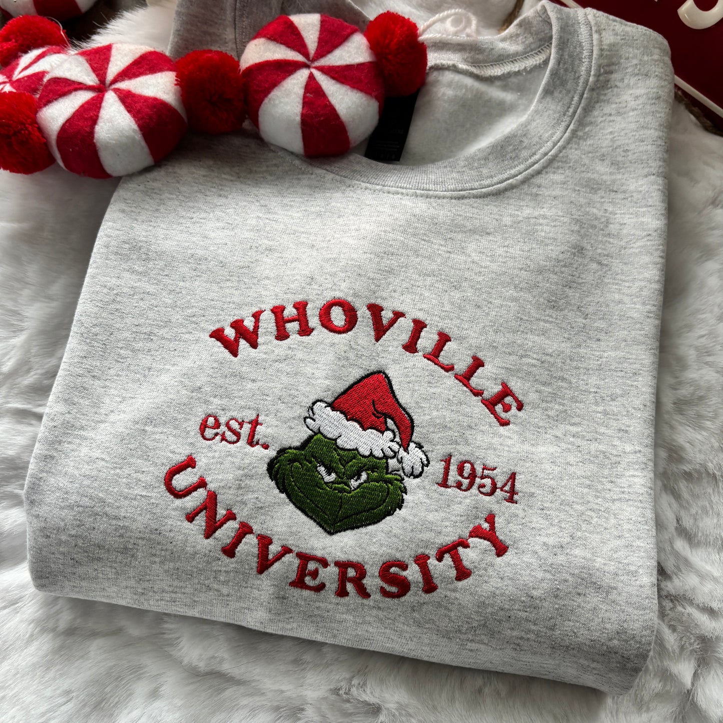 WHOVILLE UNIVERSITY EMBROIDERED SWEATSHIRT