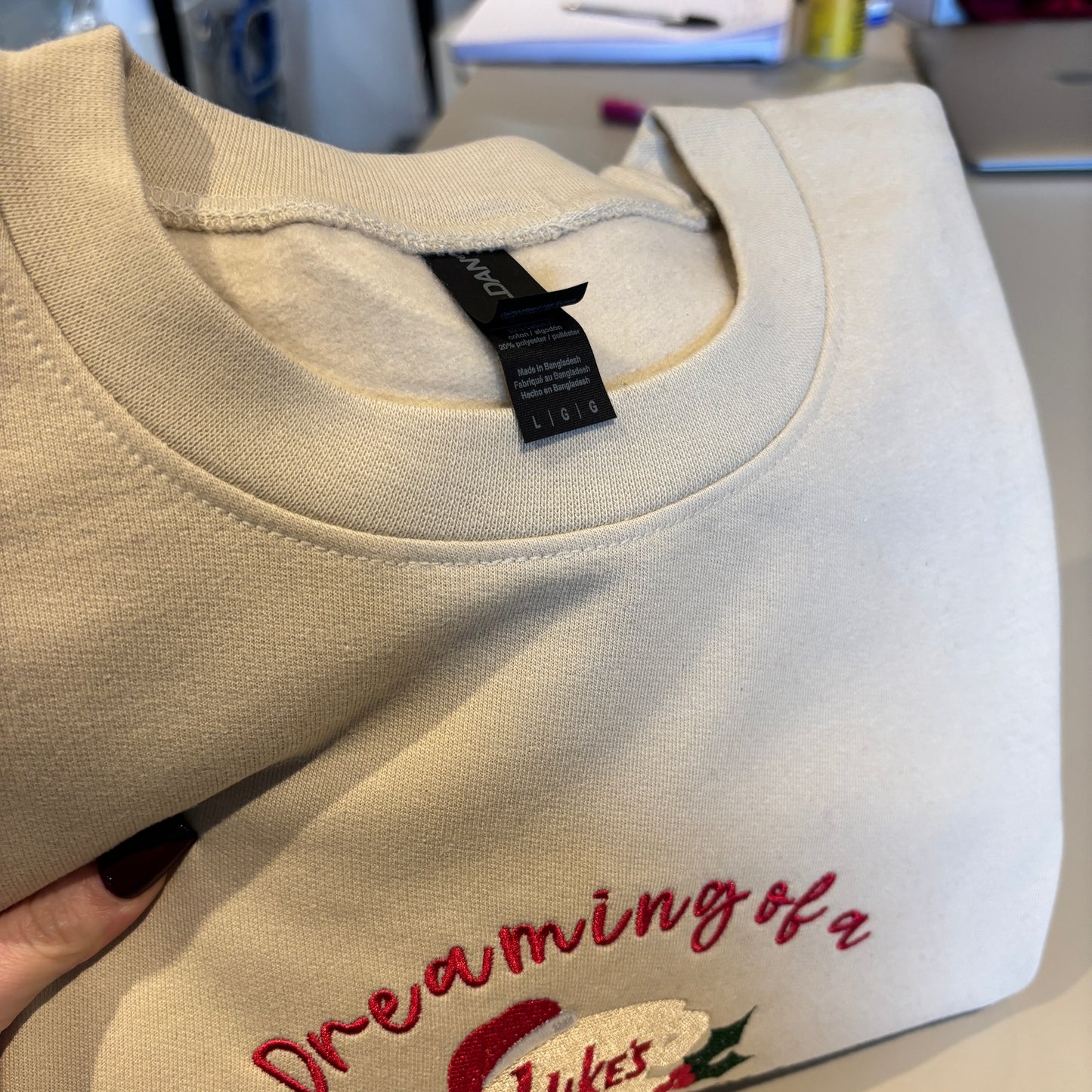 LARGE BEIGE STARS HOLLOW CHRISTMAS EMBROIDERED SWEATSHIRT *SAMPLE*