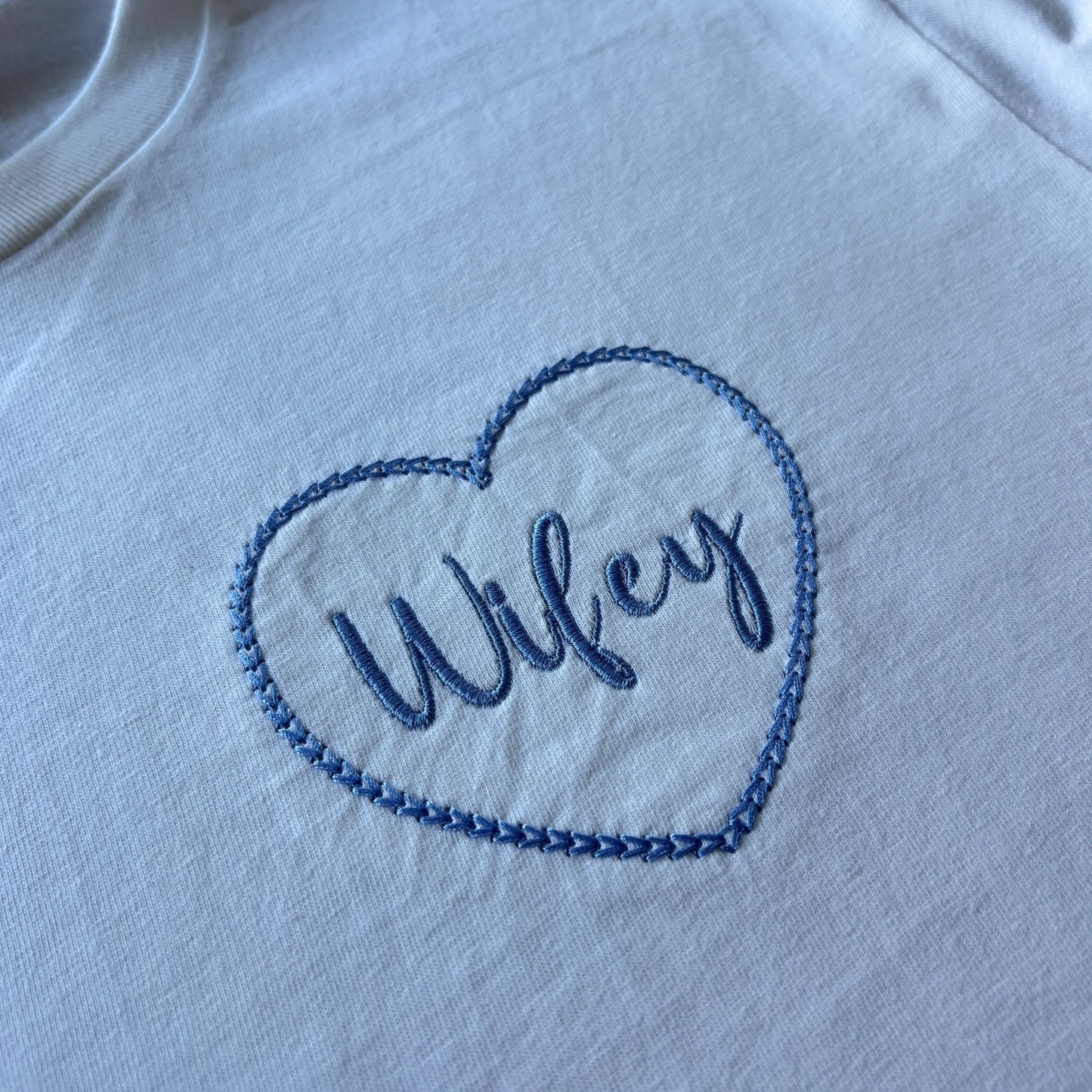 WIFEY EMBROIDERED T-SHIRT/SWEATSHIRT