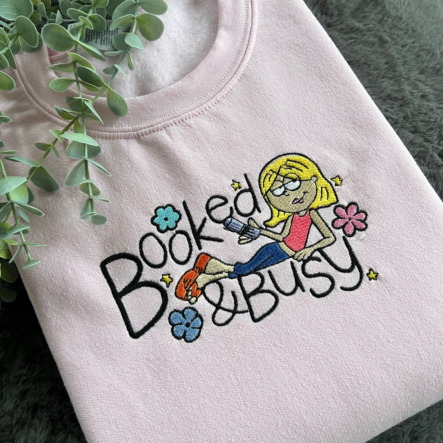 LIZZIE BOOKED & BUSY EMBROIDERED SWEATSHIRT