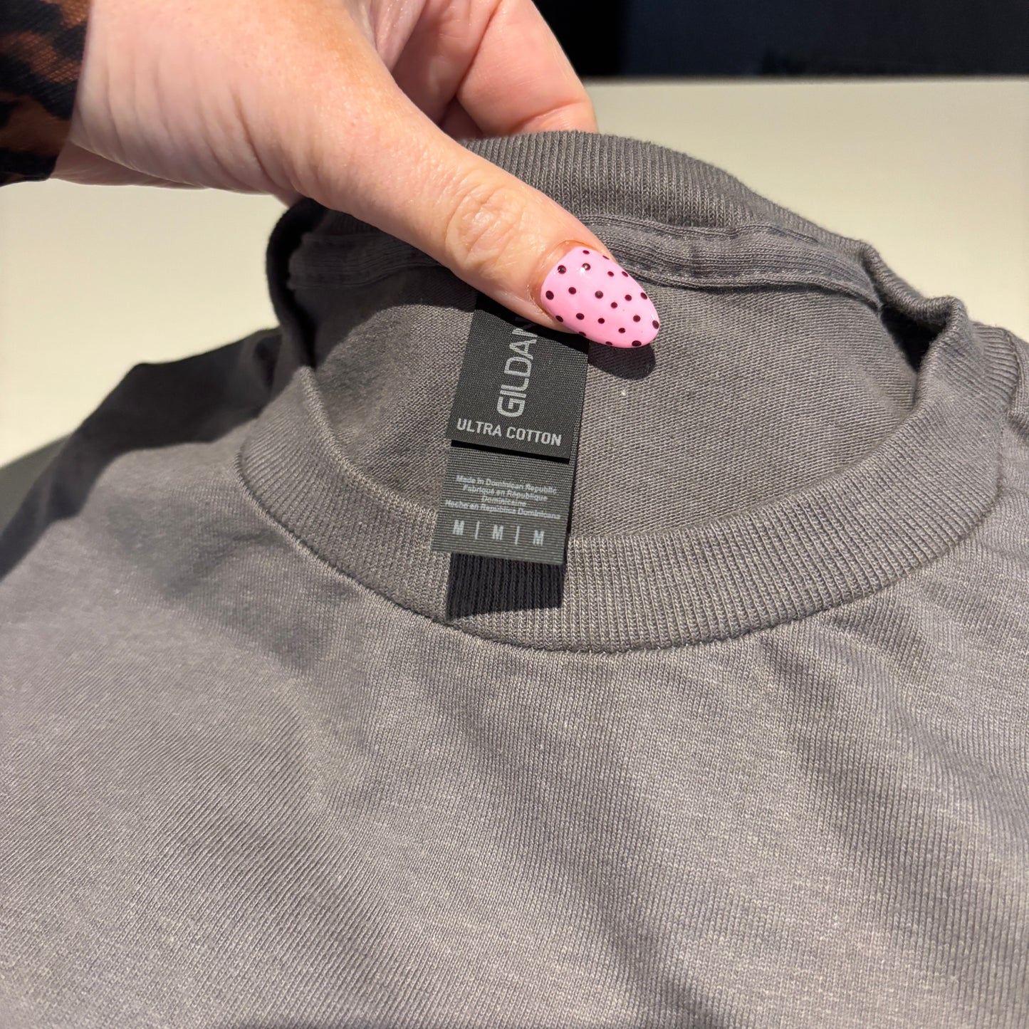 MEDIUM CHARCOAL YOU HANG UP TEE