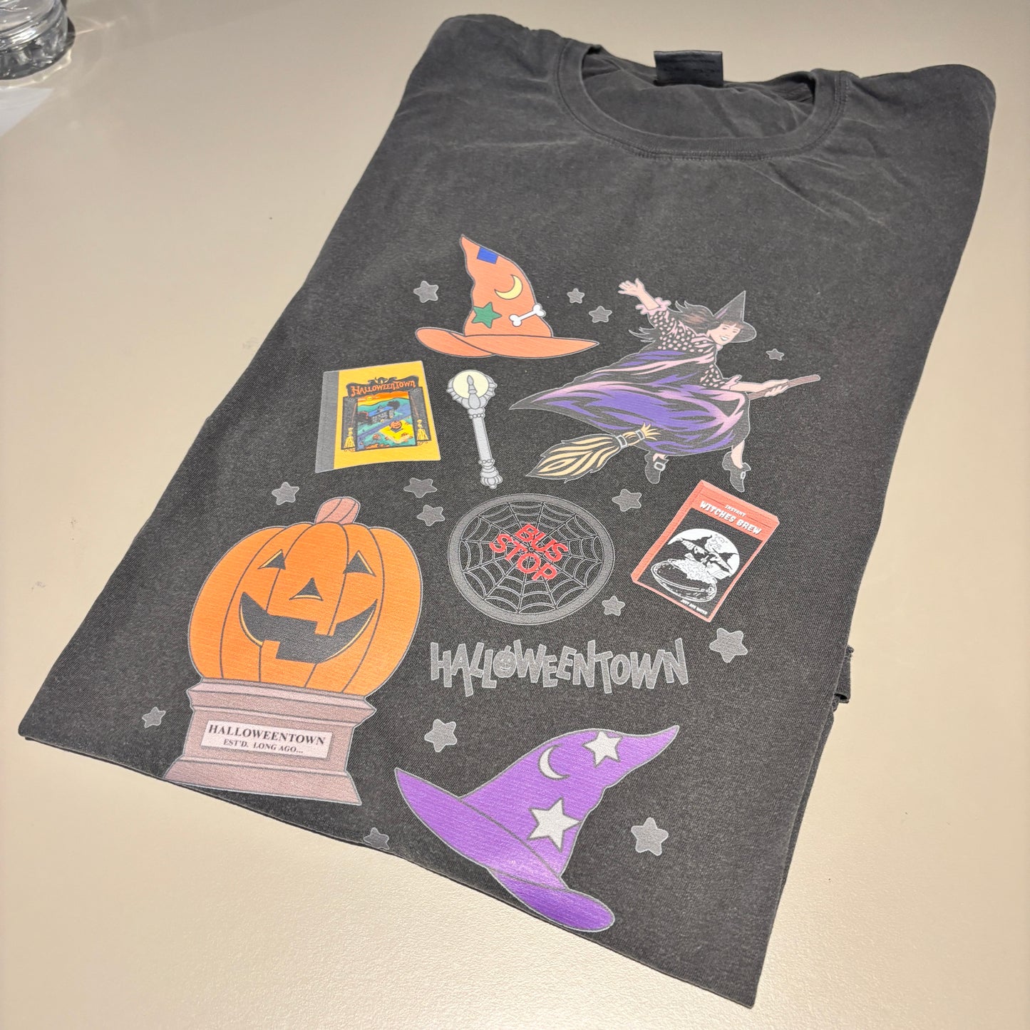 LARGE CHARCOAL LADIES (COMFORT COLORS) HALLOWEENTOWN TEE