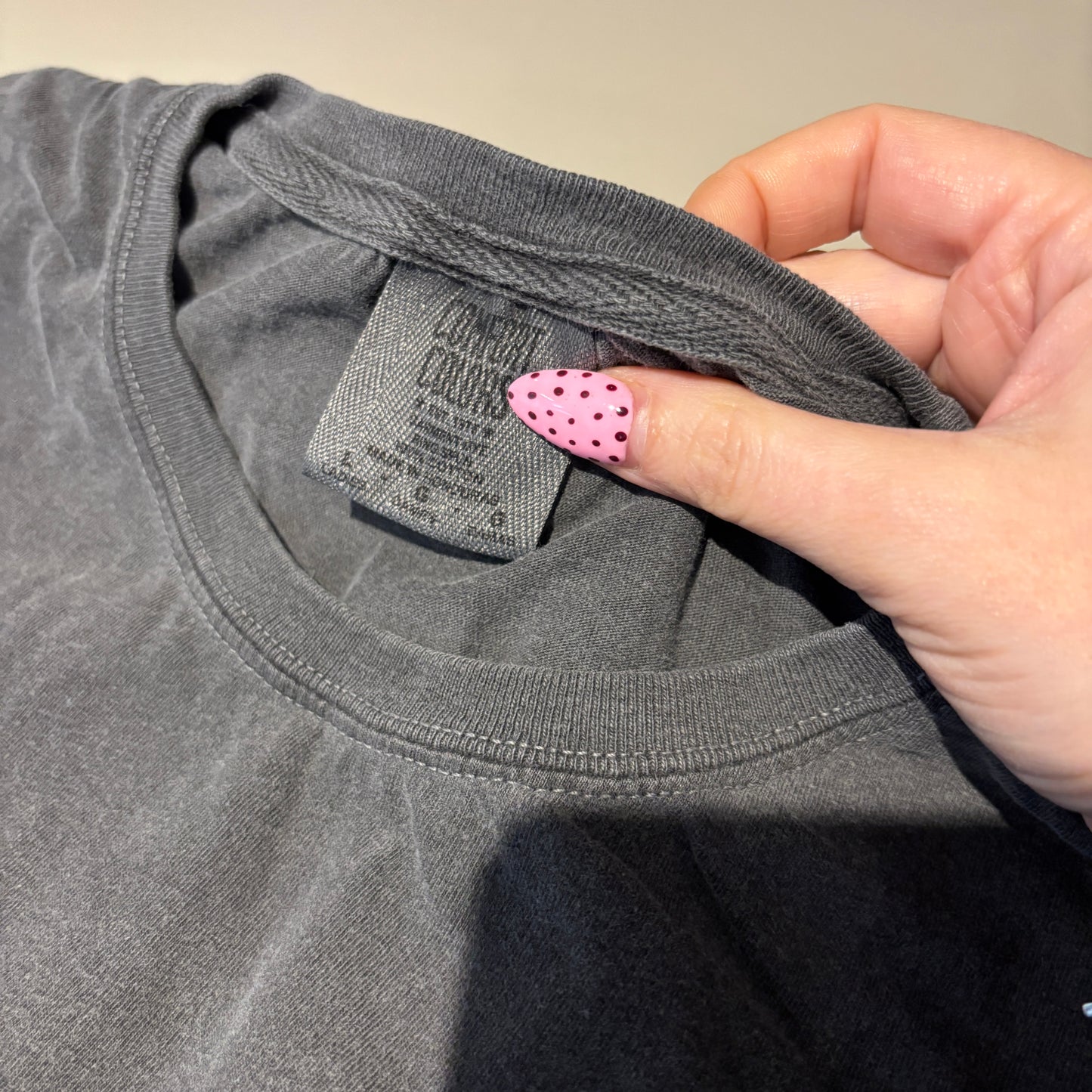 LARGE CHARCOAL LADIES (COMFORT COLORS) HALLOWEENTOWN TEE