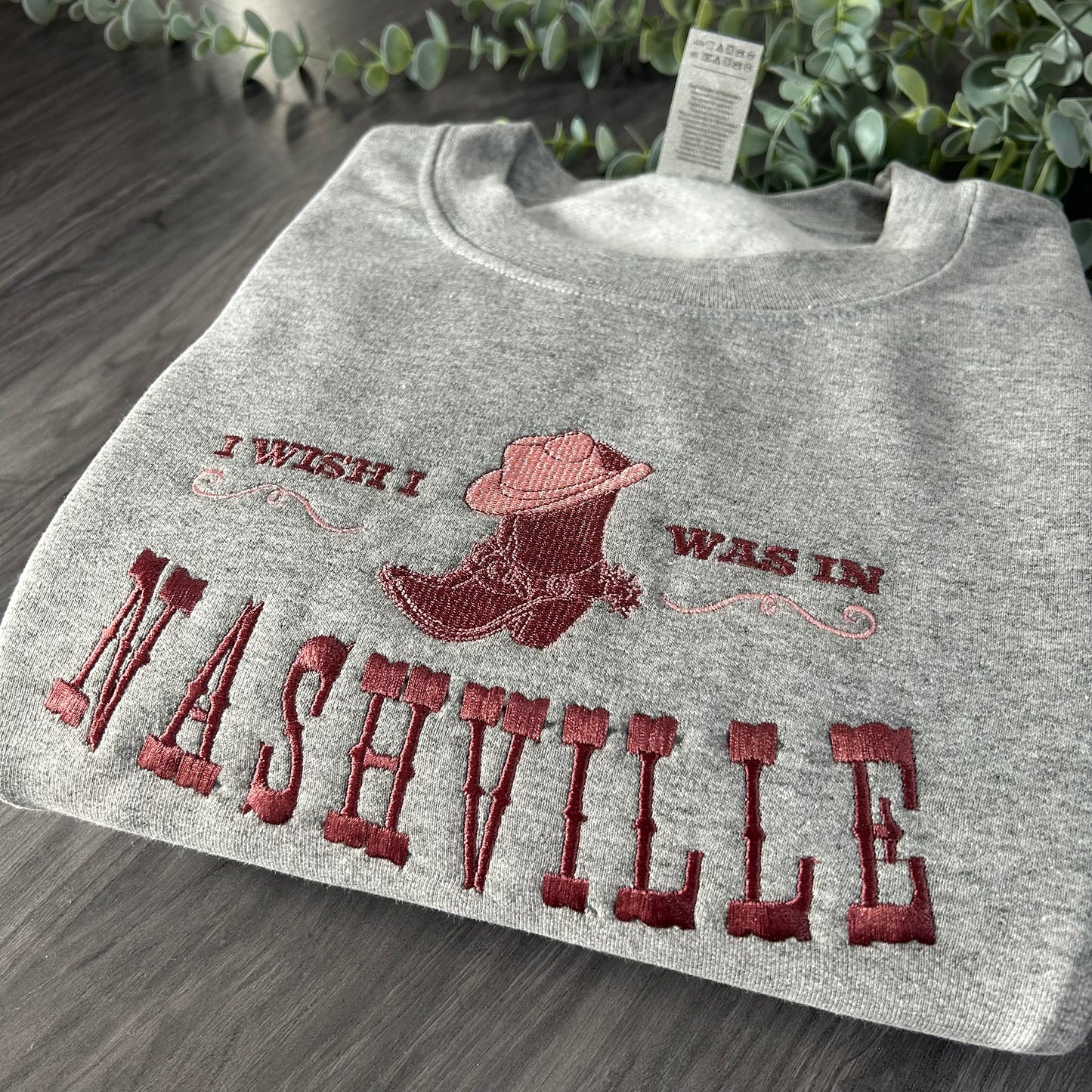 NASHVILLE EMBROIDERED SWEATSHIRT