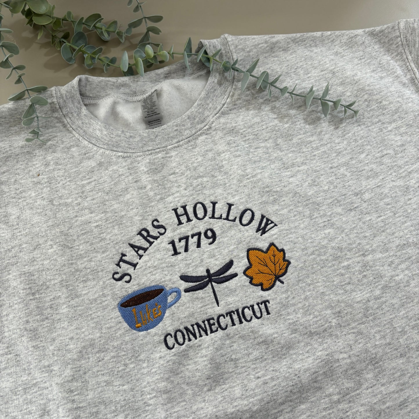 STARS HOLLOW ICONS EMBROIDERED SWEATSHIRT