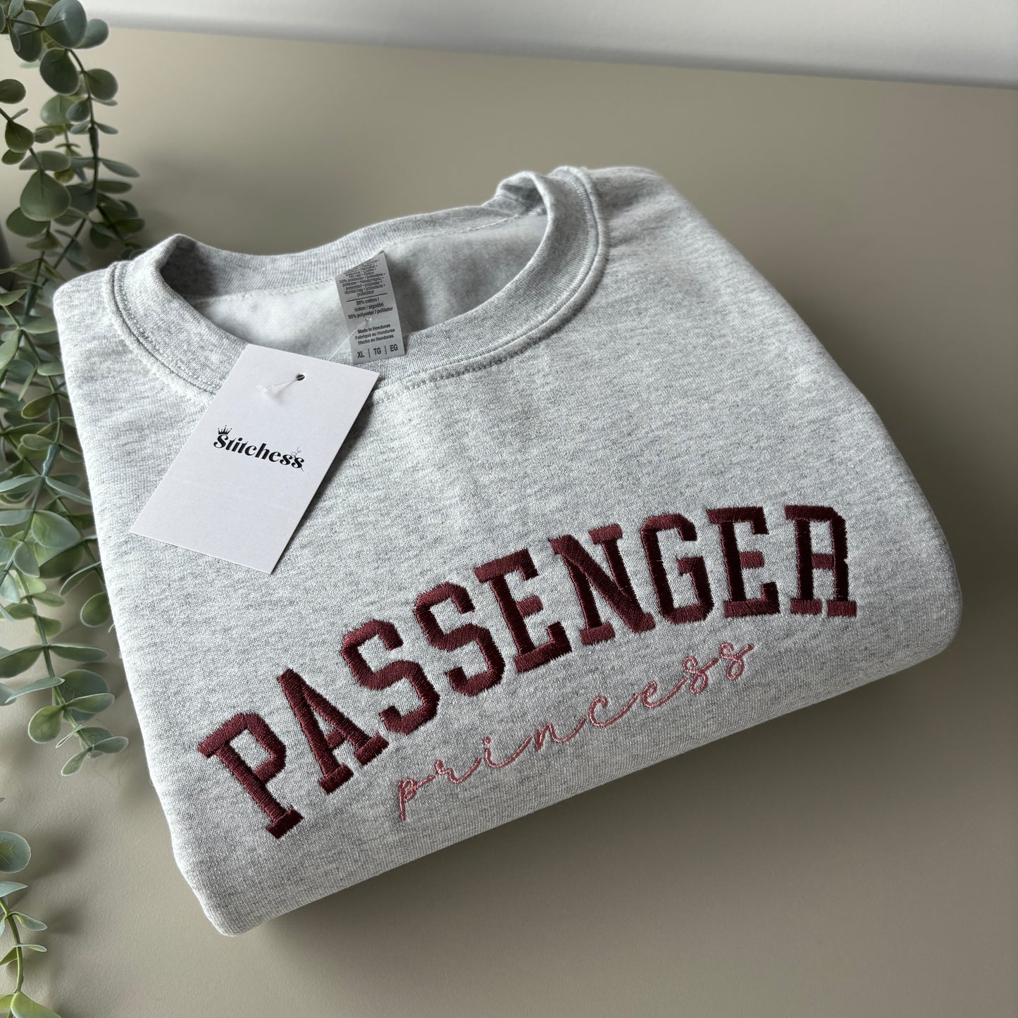 PASSENGER PRINCESS EMBROIDERED SWEATSHIRT