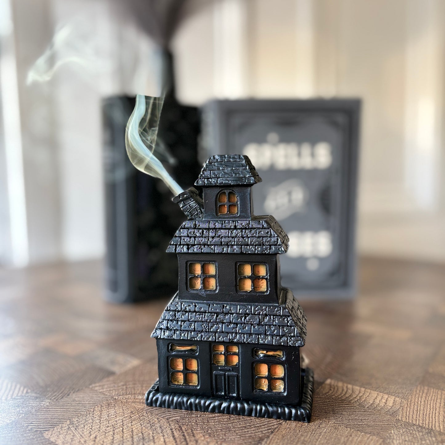 HAUNTED HALLOWEEN HOUSE INCENSE CONE BURNER