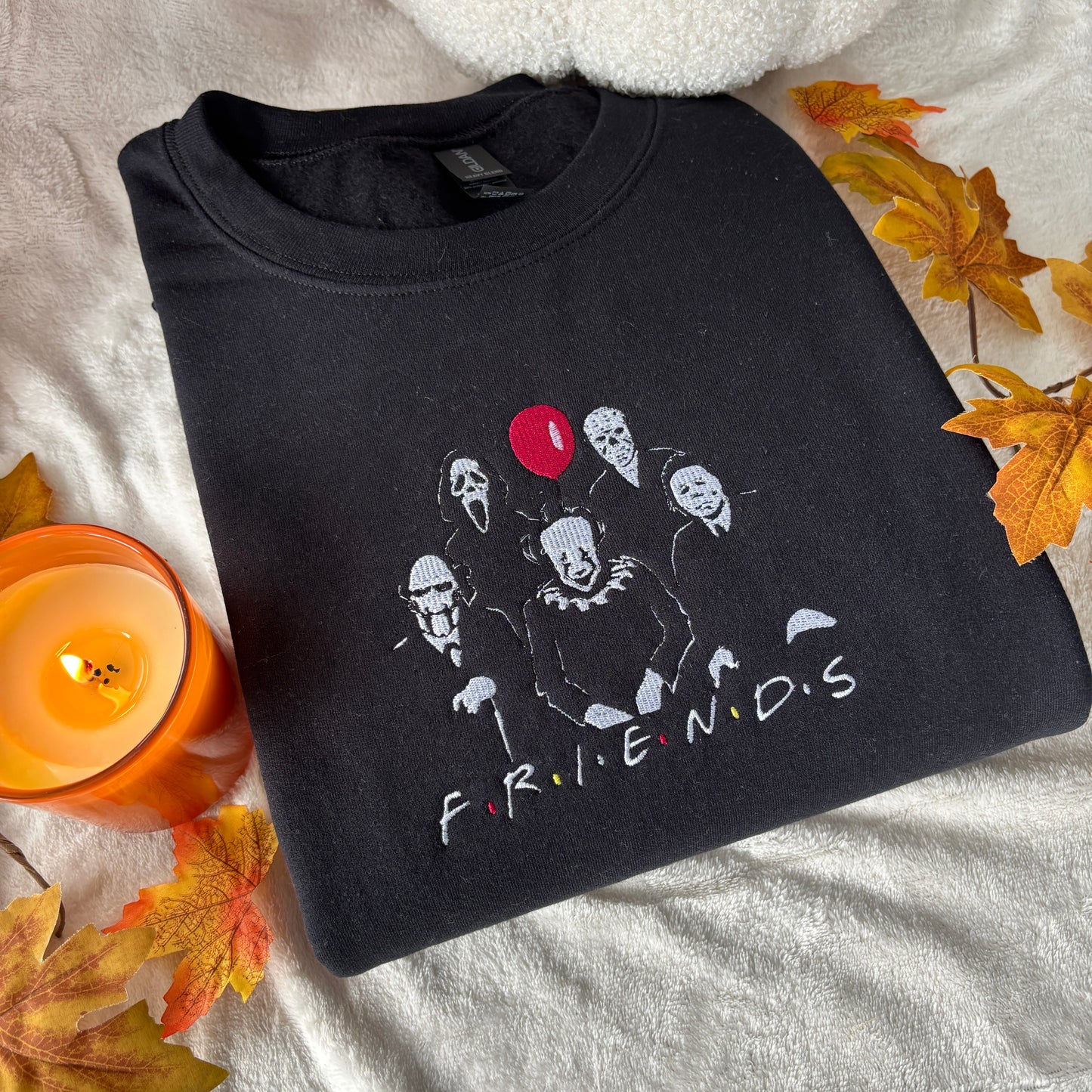 SCARY FRIENDS EMBROIDERED SWEATSHIRT