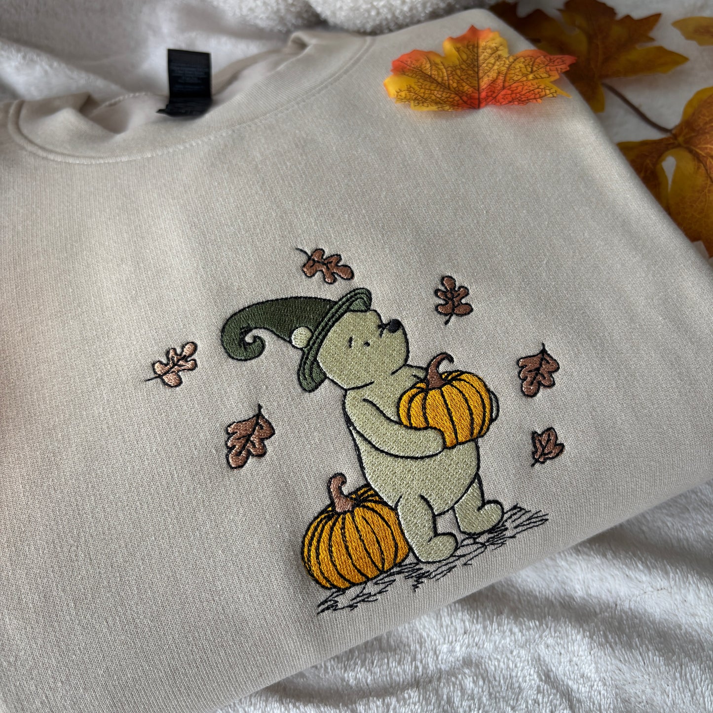 WITCHY WINNIE EMBROIDERED SWEATSHIRT