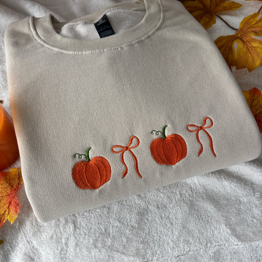 PUMPKINS & BOWS EMBROIDERED SWEATSHIRT
