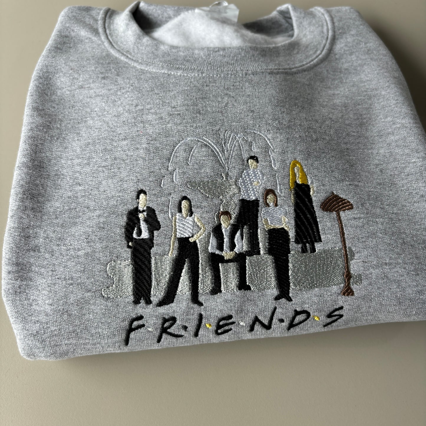 SMALL FRIENDS EMBROIDERED SWEATSHIRT (SAMPLE)