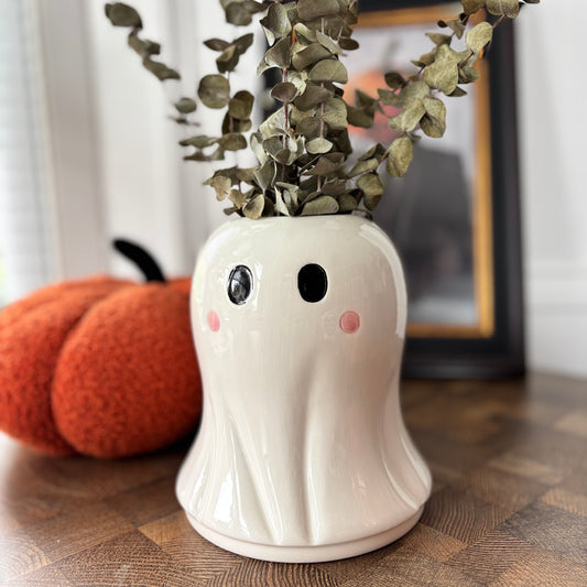ADORABLE GHOST VASE
