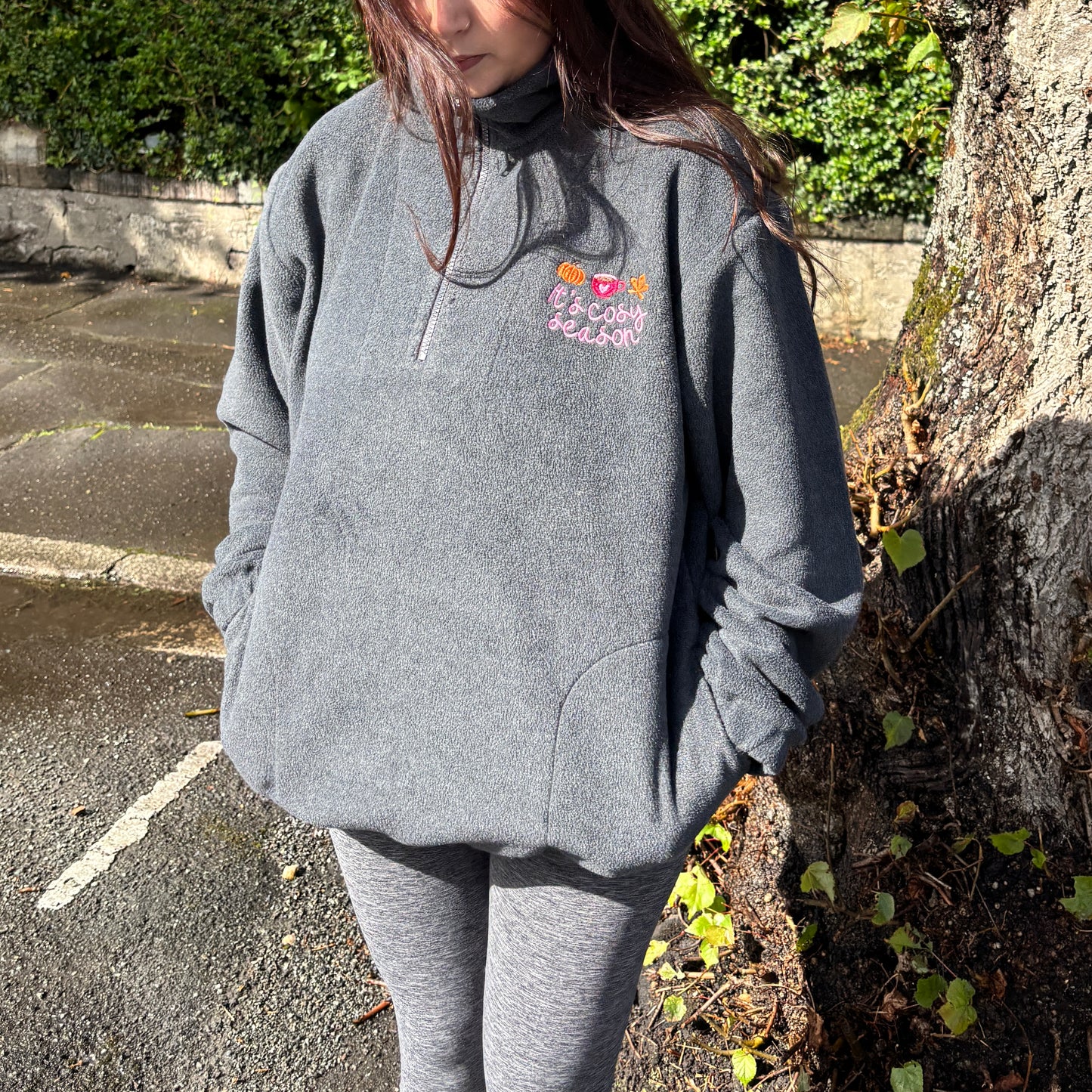 SUPER COSY EMBROIDERED FLEECE