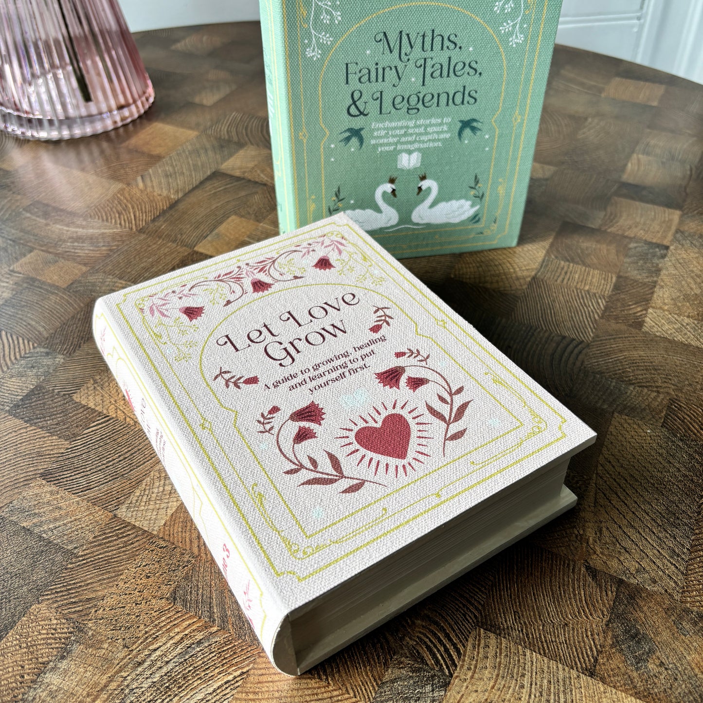 PASTEL BOOKISH STORAGE BOX