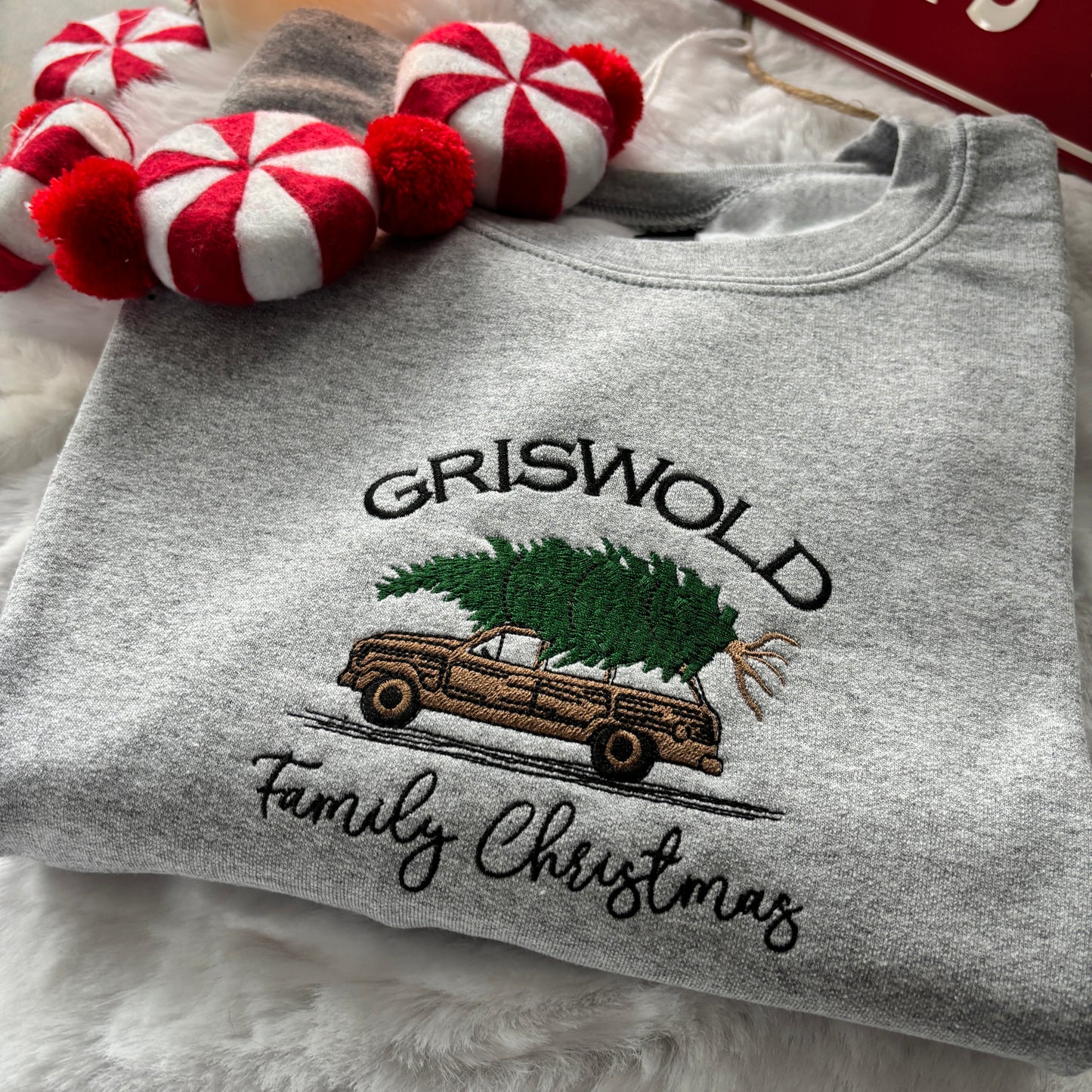 GRISWOLD FAMILY CHRISTMAS EMBROIDERED SWEATSHIRT