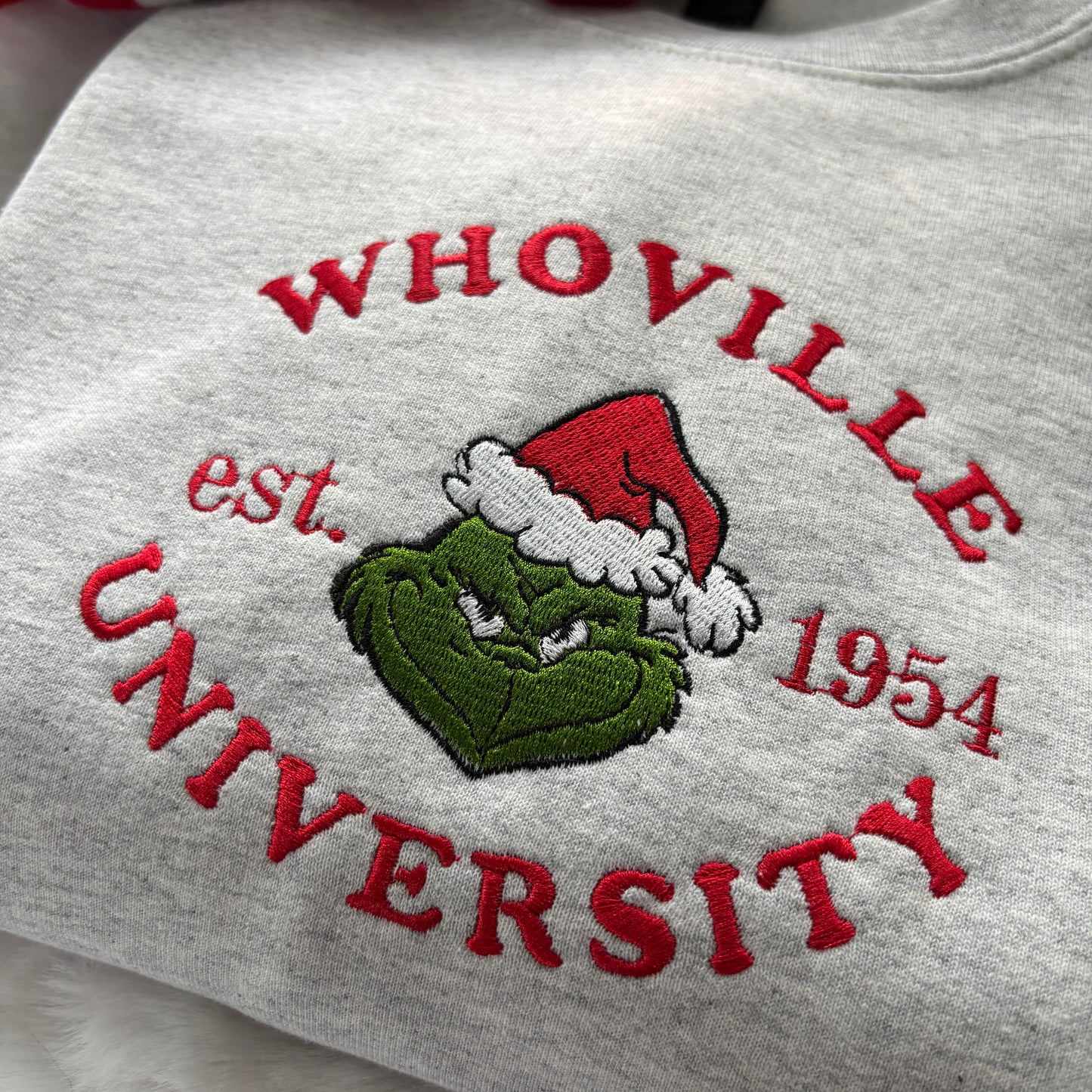 WHOVILLE UNIVERSITY EMBROIDERED SWEATSHIRT