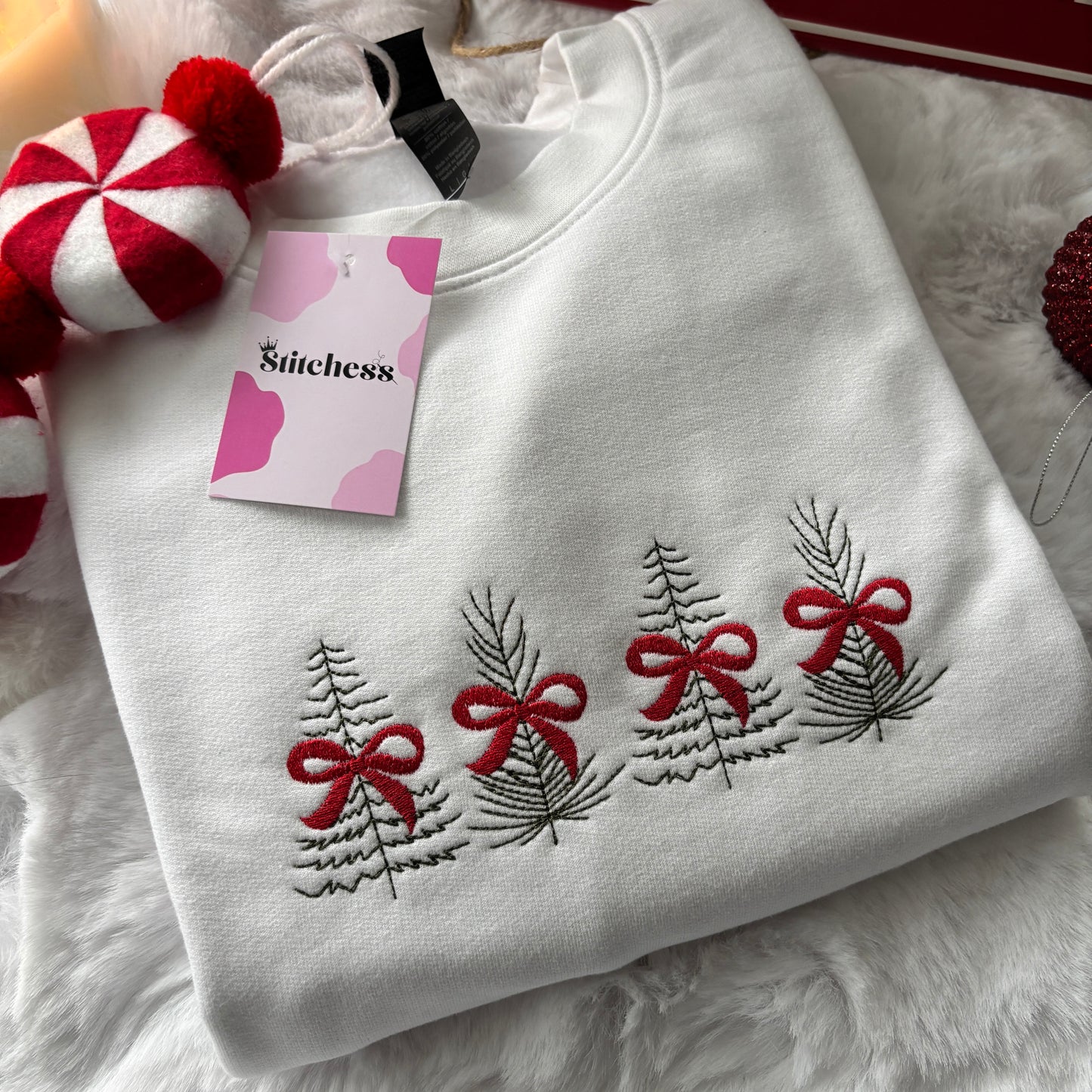 TREES & BOWS EMBROIDERED SWEATSHIRT