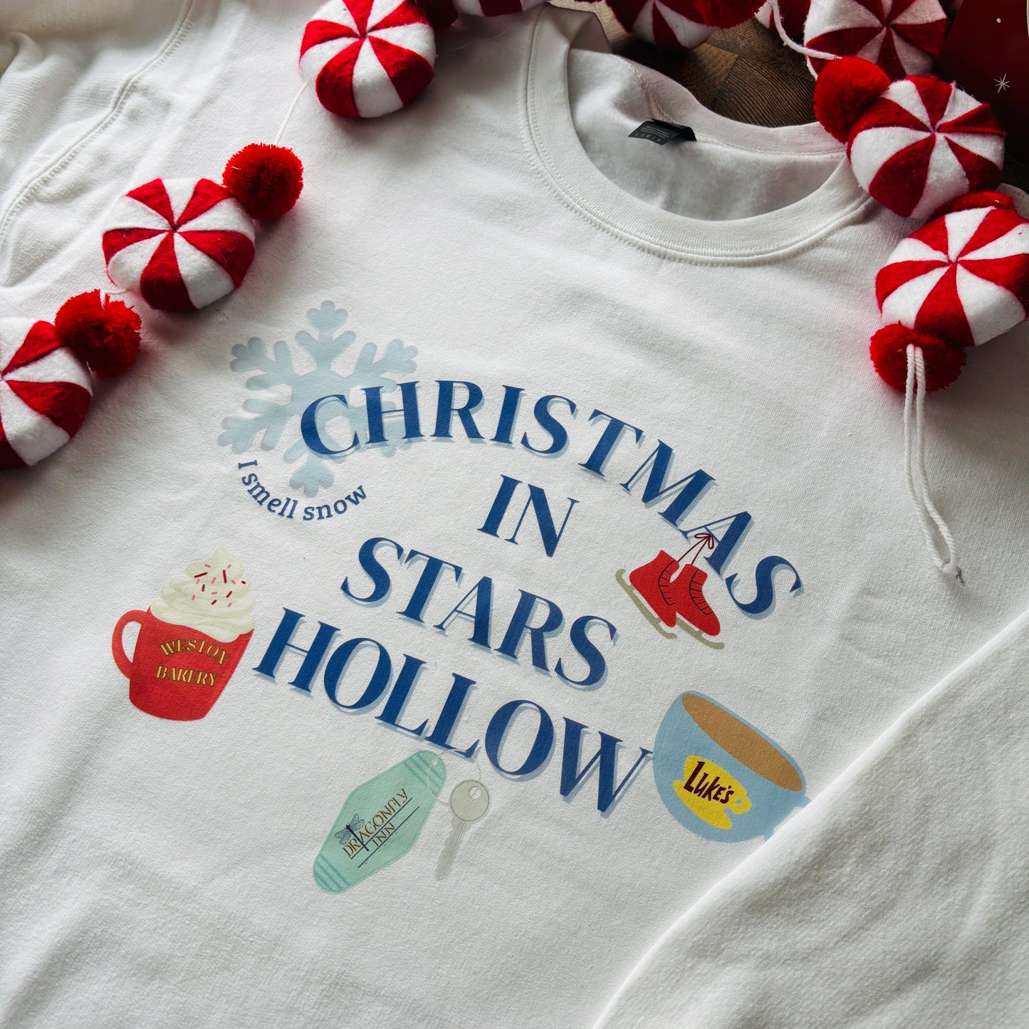CHRISTMAS IN STARS HOLLOW PRINTED T-SHIRT/ SWEATSHIRT