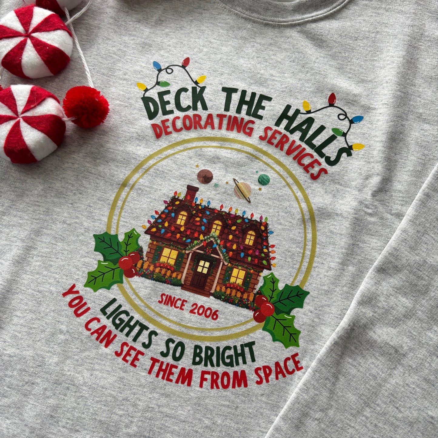 DECK THE HALLS PRINTED T-SHIRT/ SWEATSHIRT