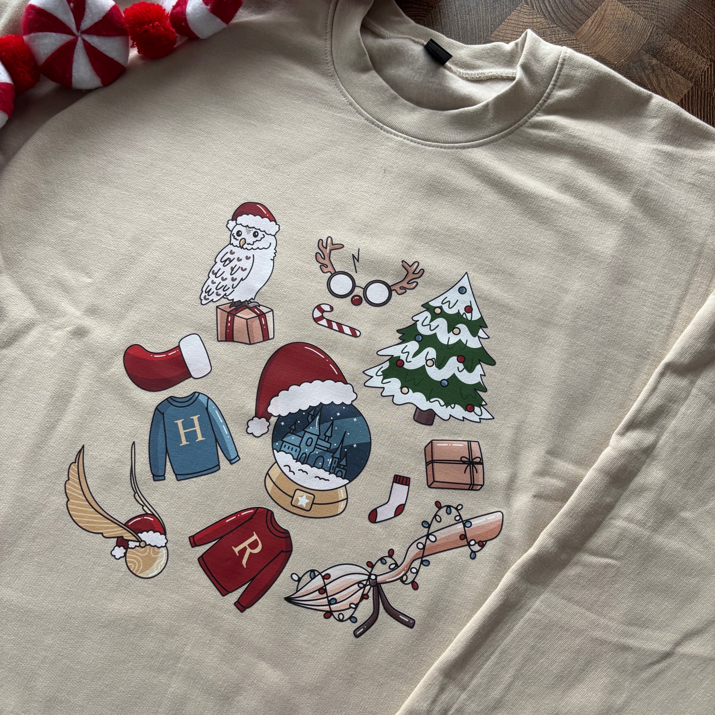 HP CHRISTMAS ICONS PRINTED T-SHIRT/ SWEATSHIRT