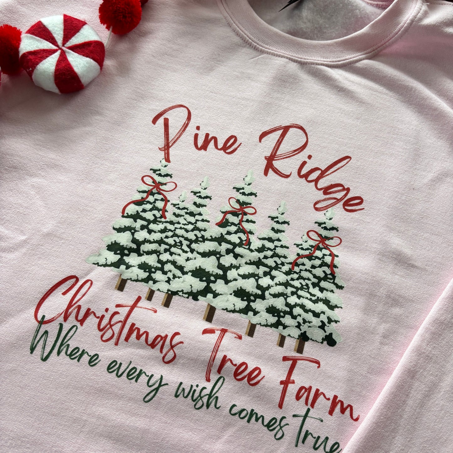 PINE RIDGE CHRISTMAS TREE FARM PRINTED T-SHIRT/ SWEATSHIRT
