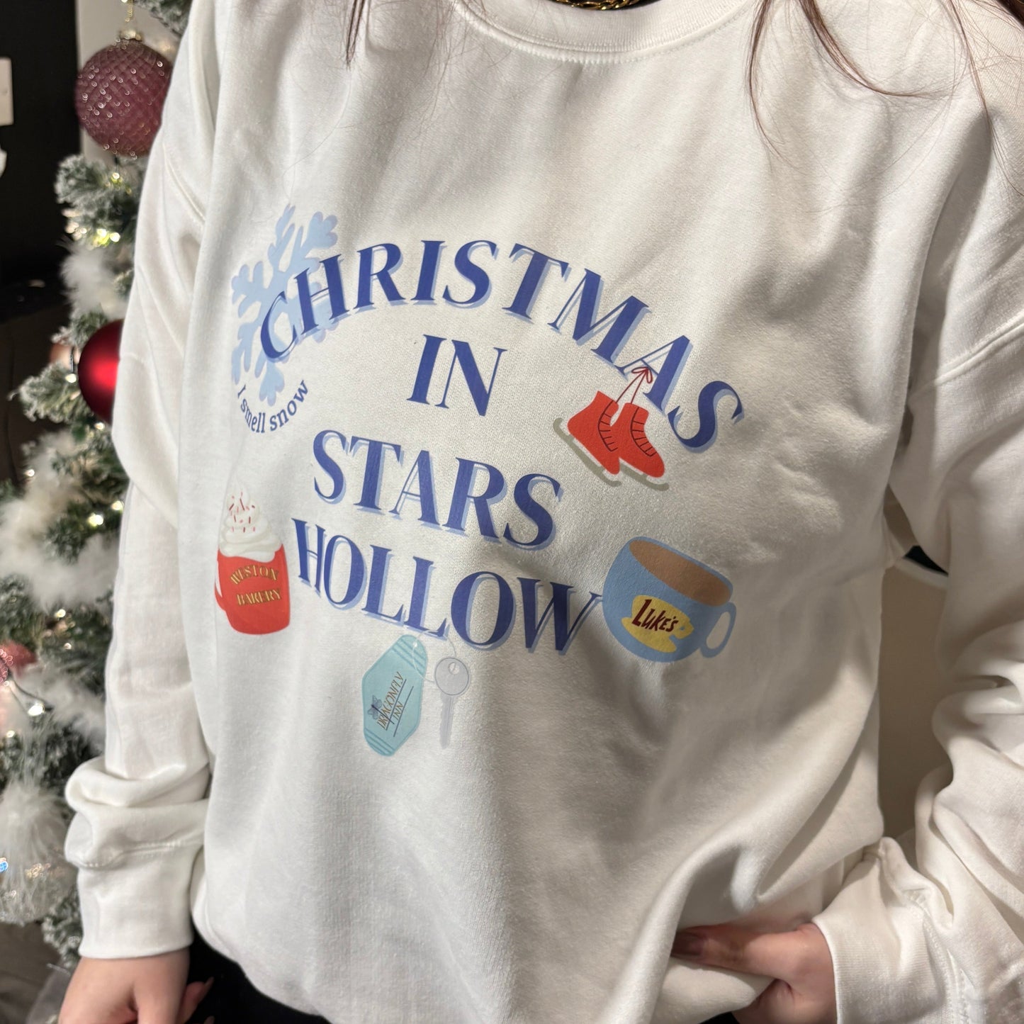 CHRISTMAS IN STARS HOLLOW PRINTED T-SHIRT/ SWEATSHIRT