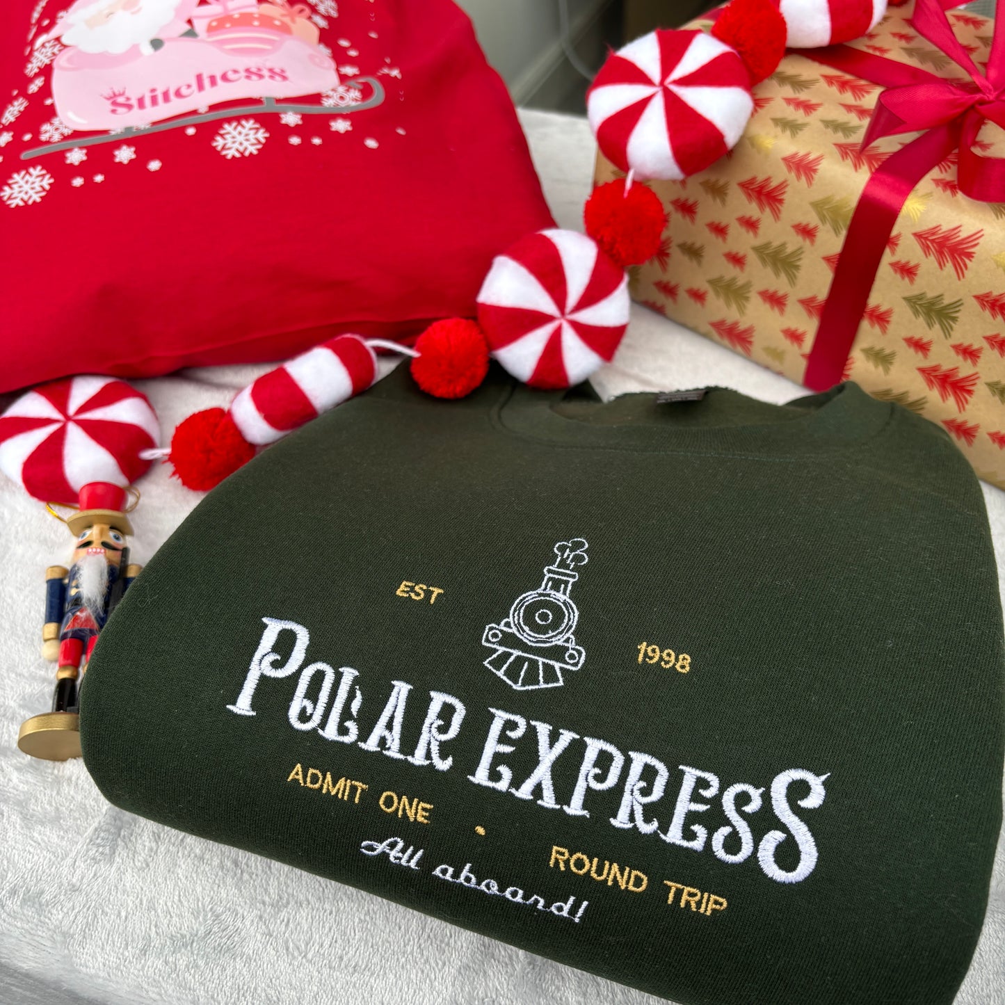 POLAR EXPRESS EMBROIDERED SWEATSHIRT