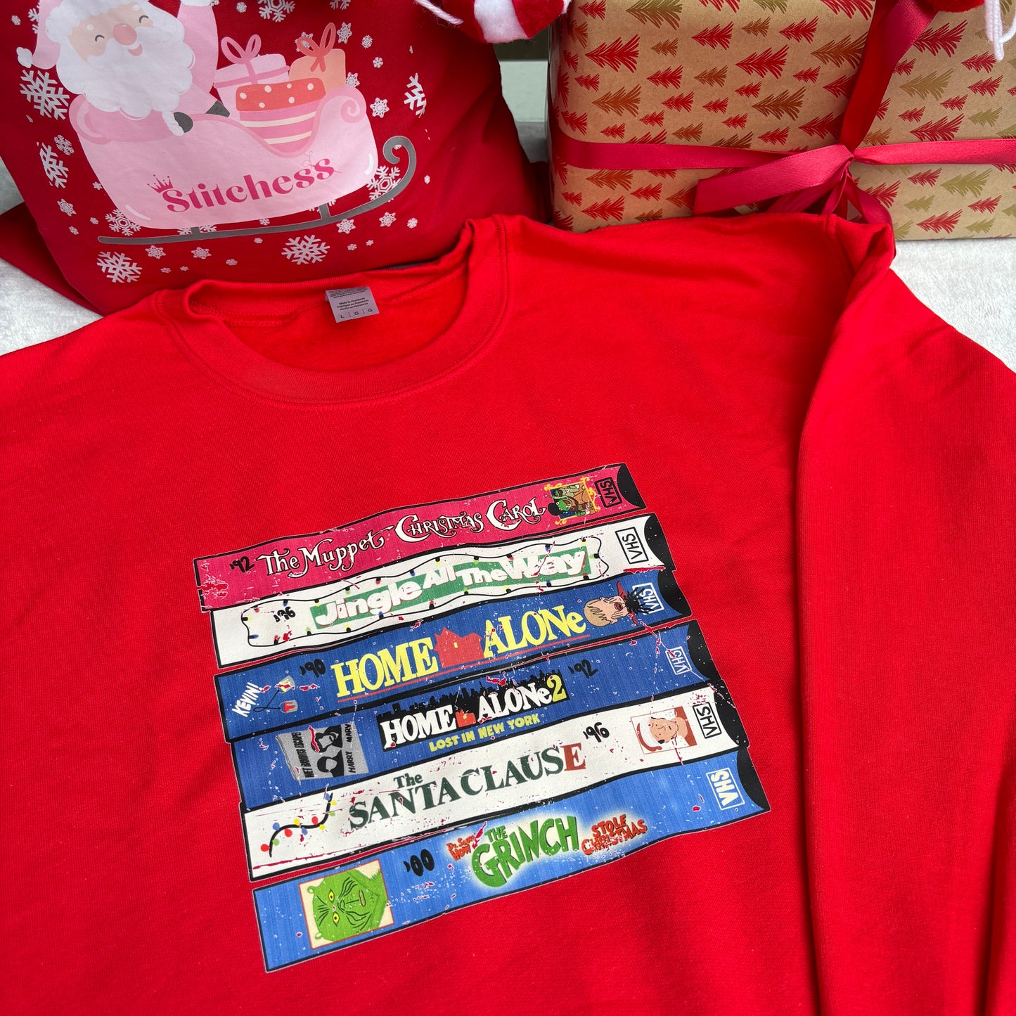 90'S CHRISTMAS VHS PRINTED T-SHIRT/ SWEATSHIRT