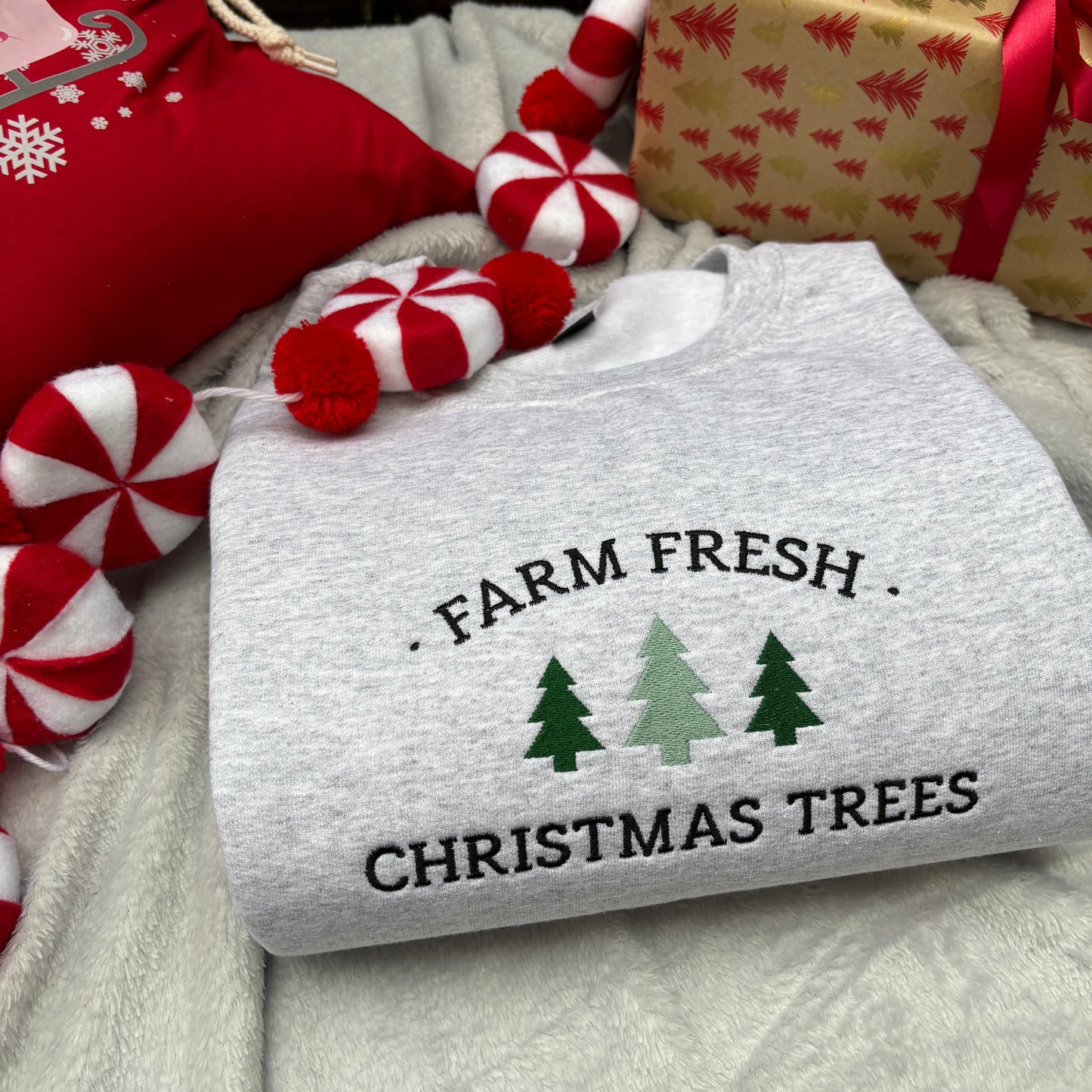 FARM FRESH TREES EMBROIDERED SWEATSHIRT